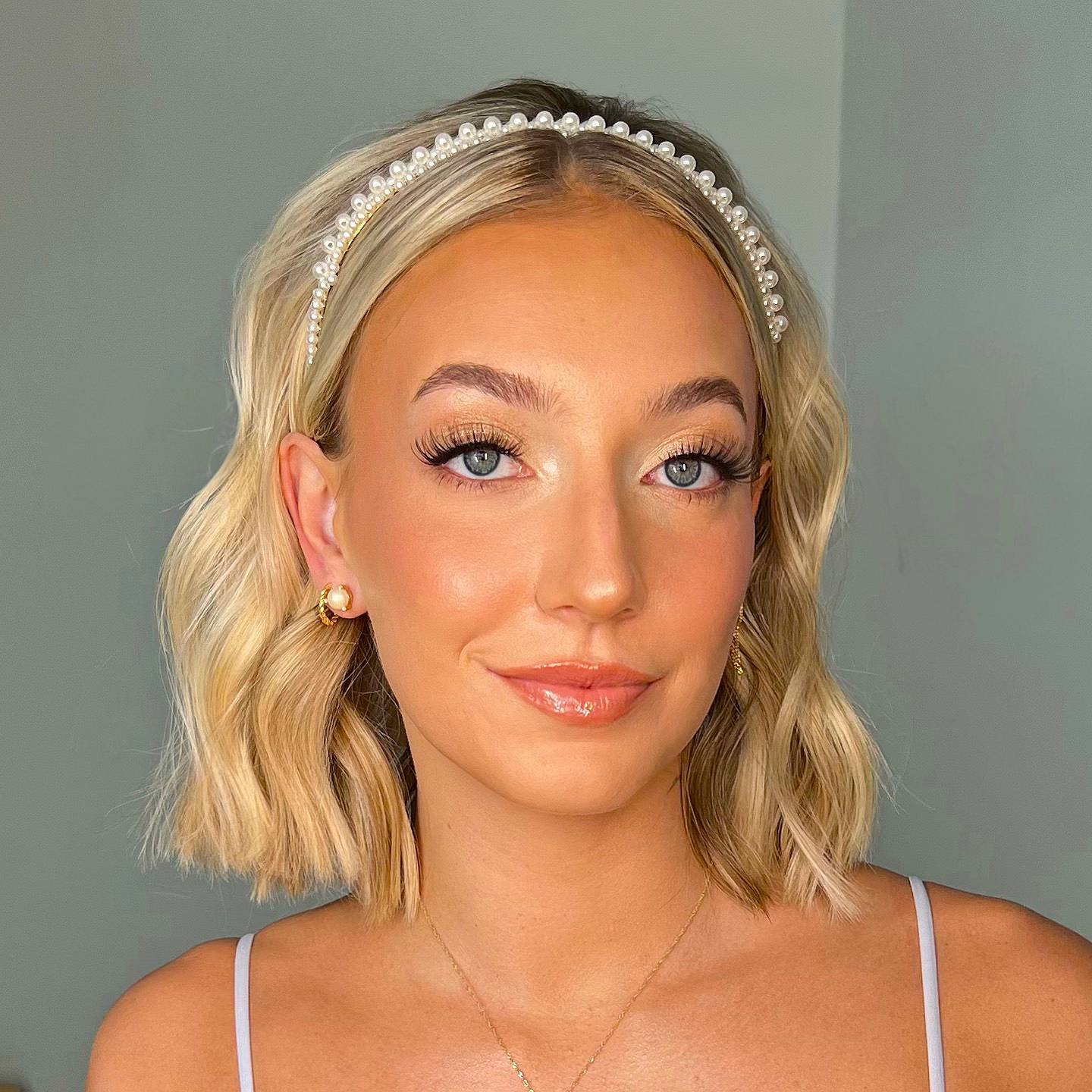 Chic Textured Lob with Pearl Headband