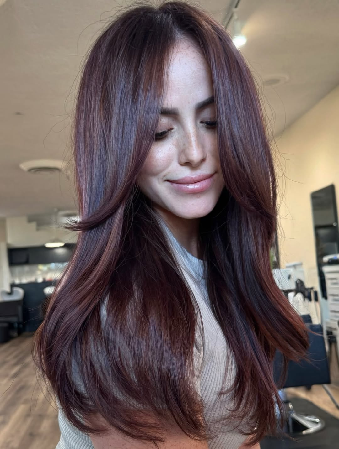 Elegant Caramel-Infused Auburn Layers