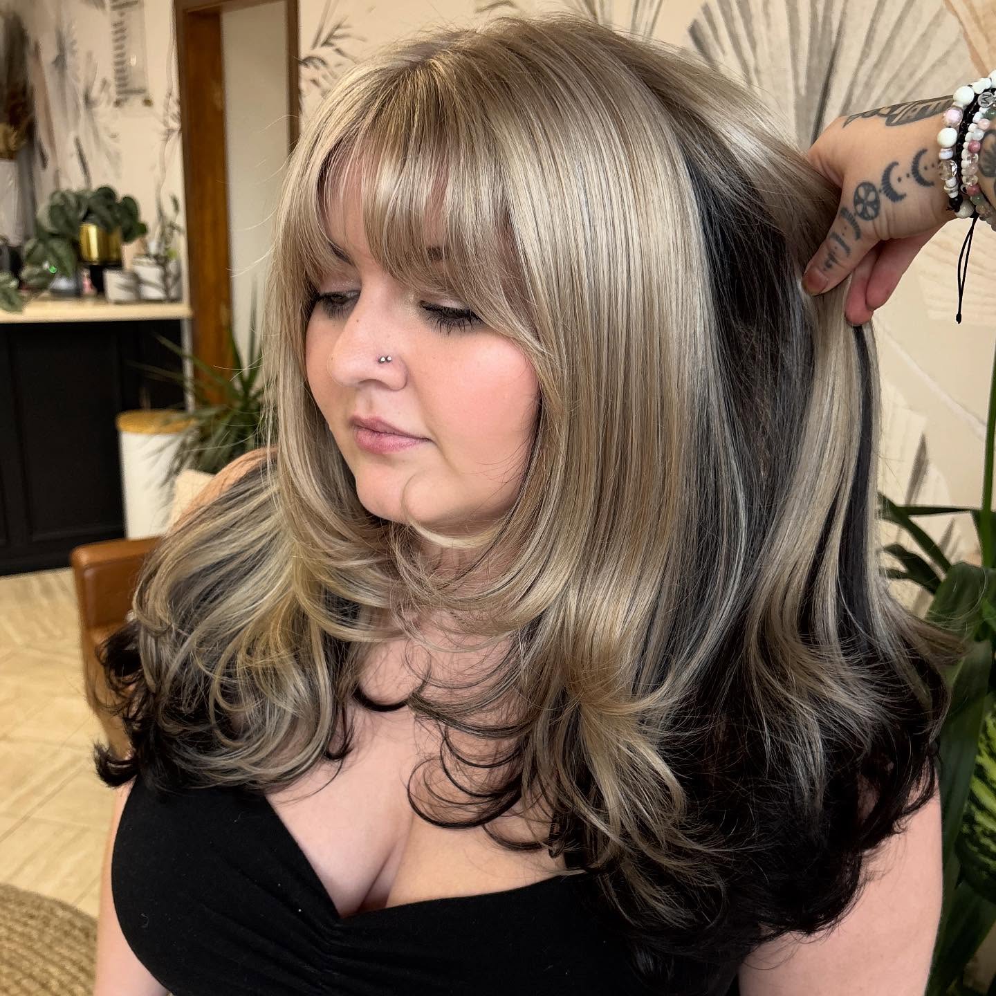 Graduated Silver Balayage with Voluminous Curls