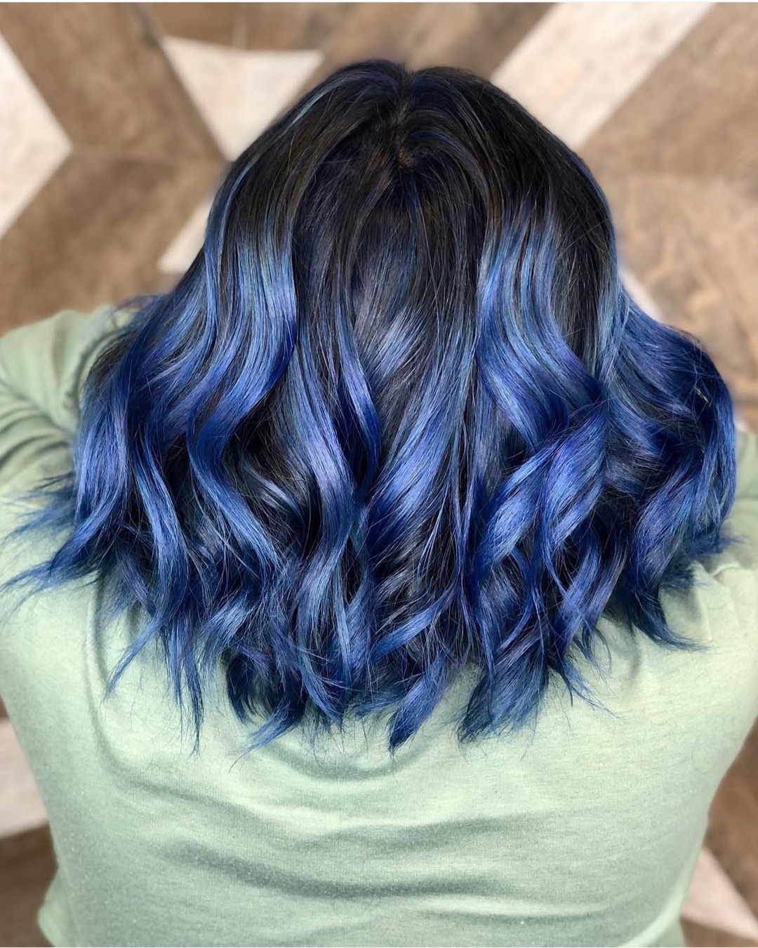 Midnight-Blue Wavy Layered Lob