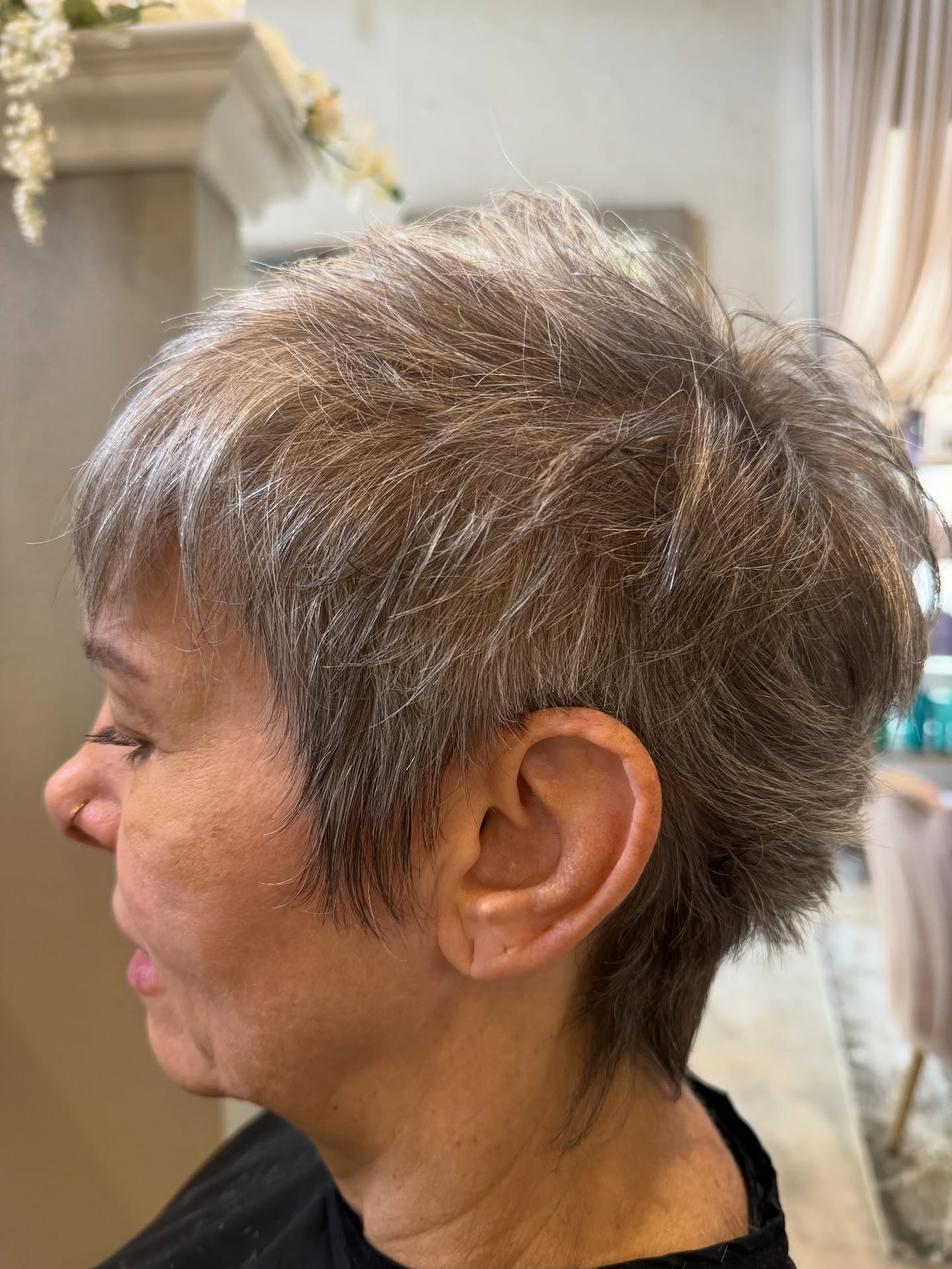 Sleek Silver Pixie with Tapered Edges