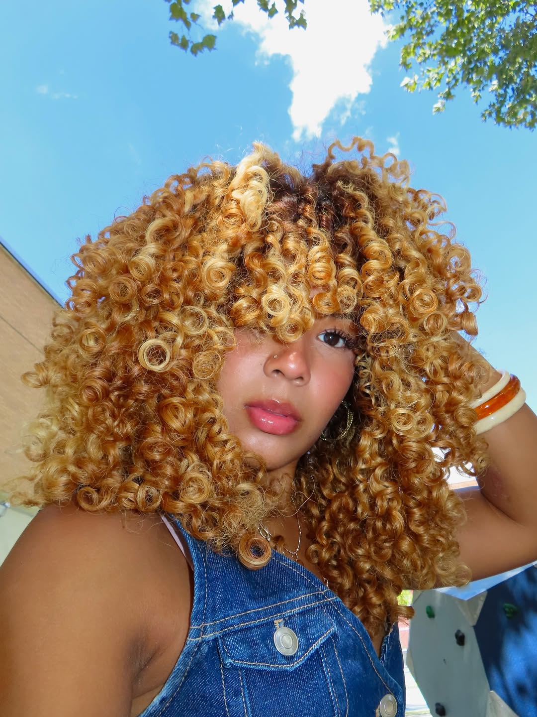 Cascading Golden Curls With Perfect Definition