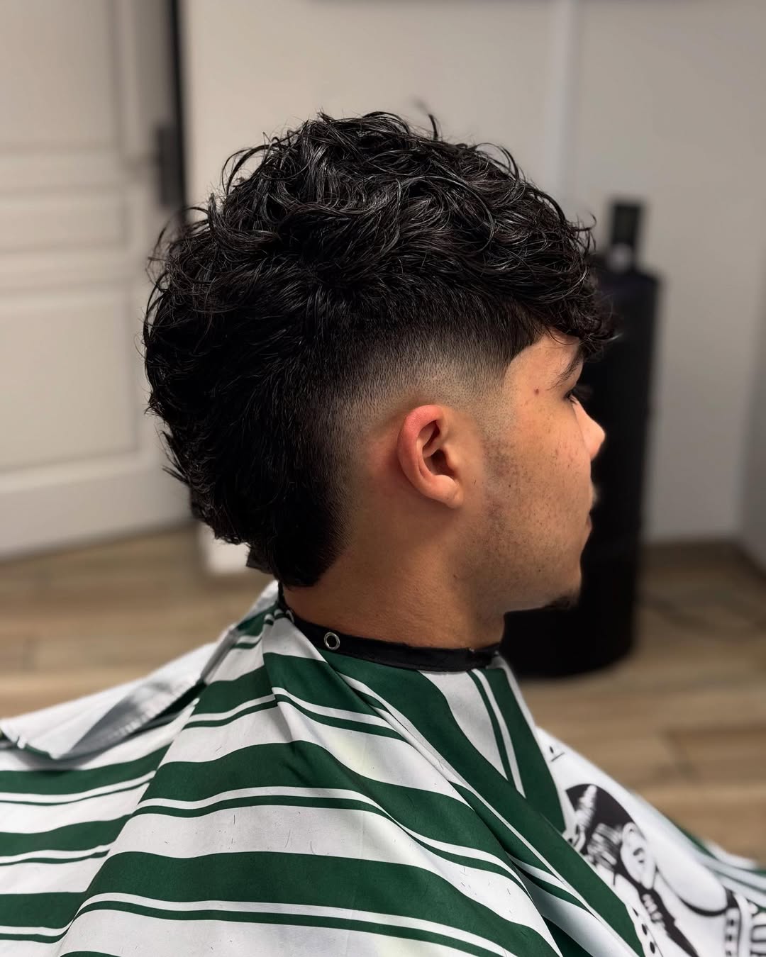 Casually Tousled Top with Sharp Skin Fade