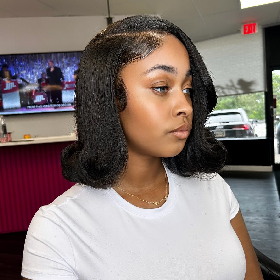 Glossy Mid-Length Waves with Precise Parting