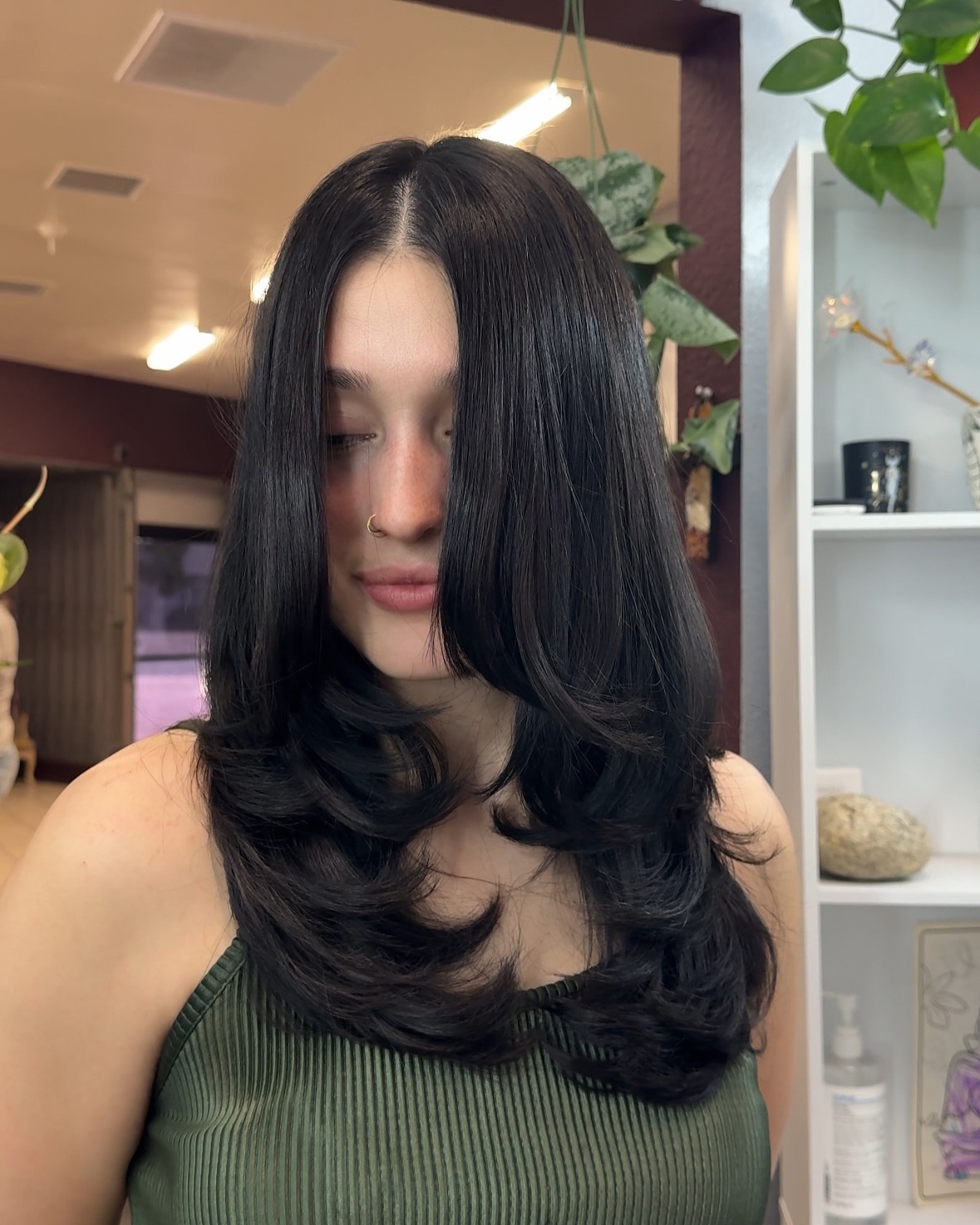 Modern Layered Mid-Length Cut with Soft Face-Framing Waves