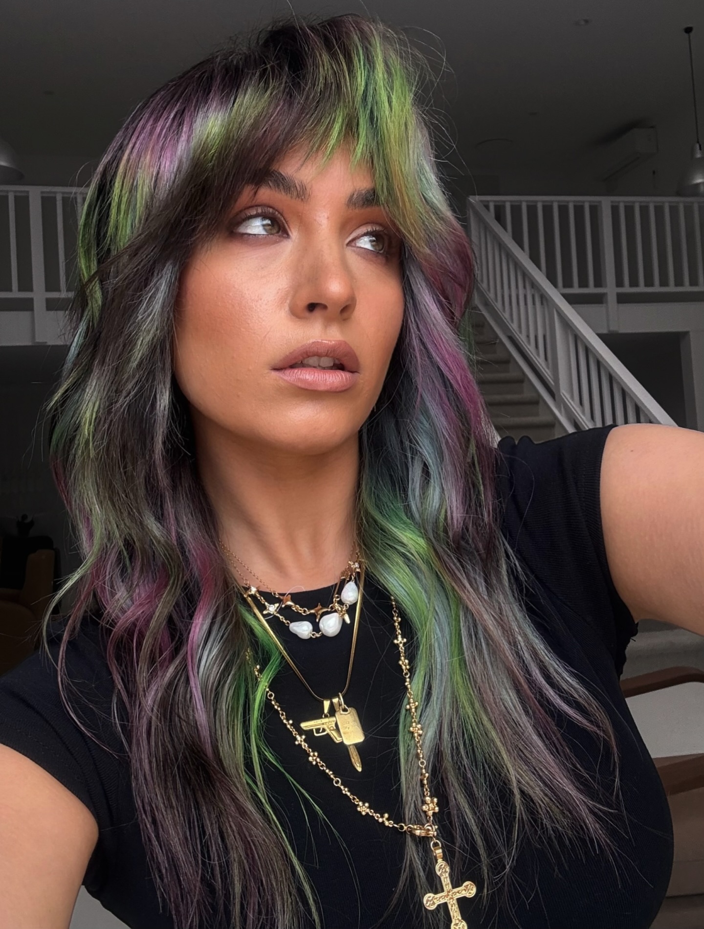 Multi-Tonal Jagged Textured Layers