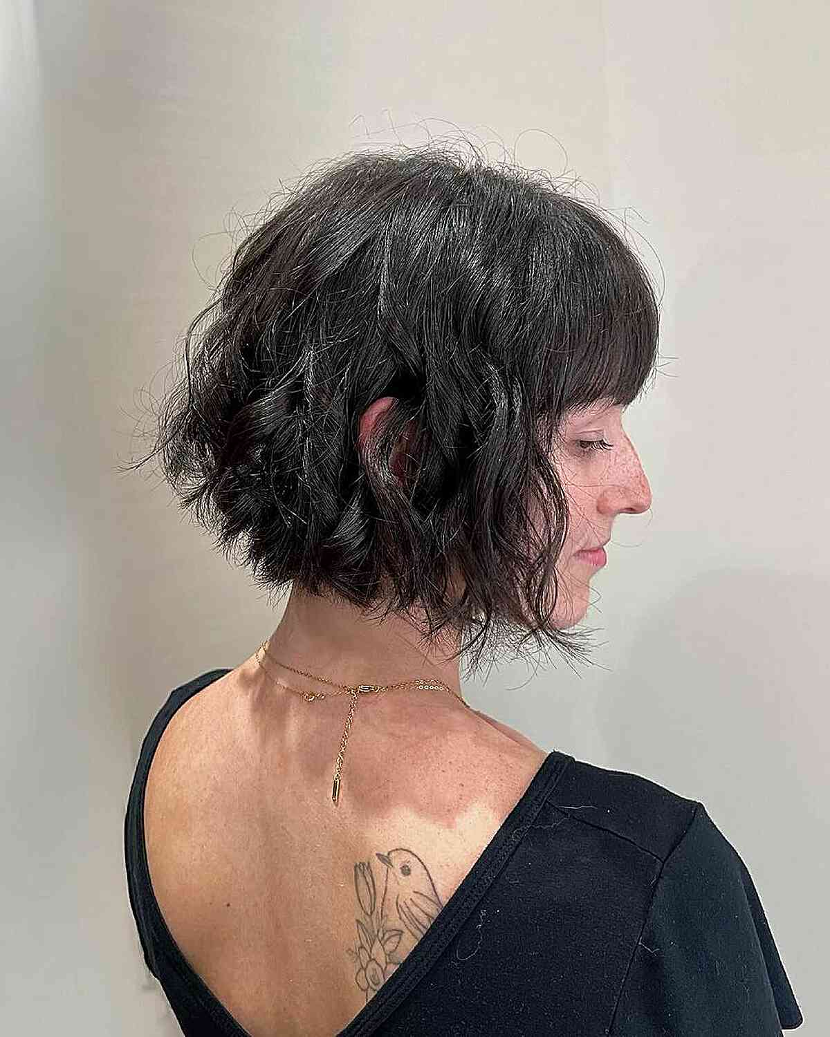 Textured Layered Bob with Natural Waves