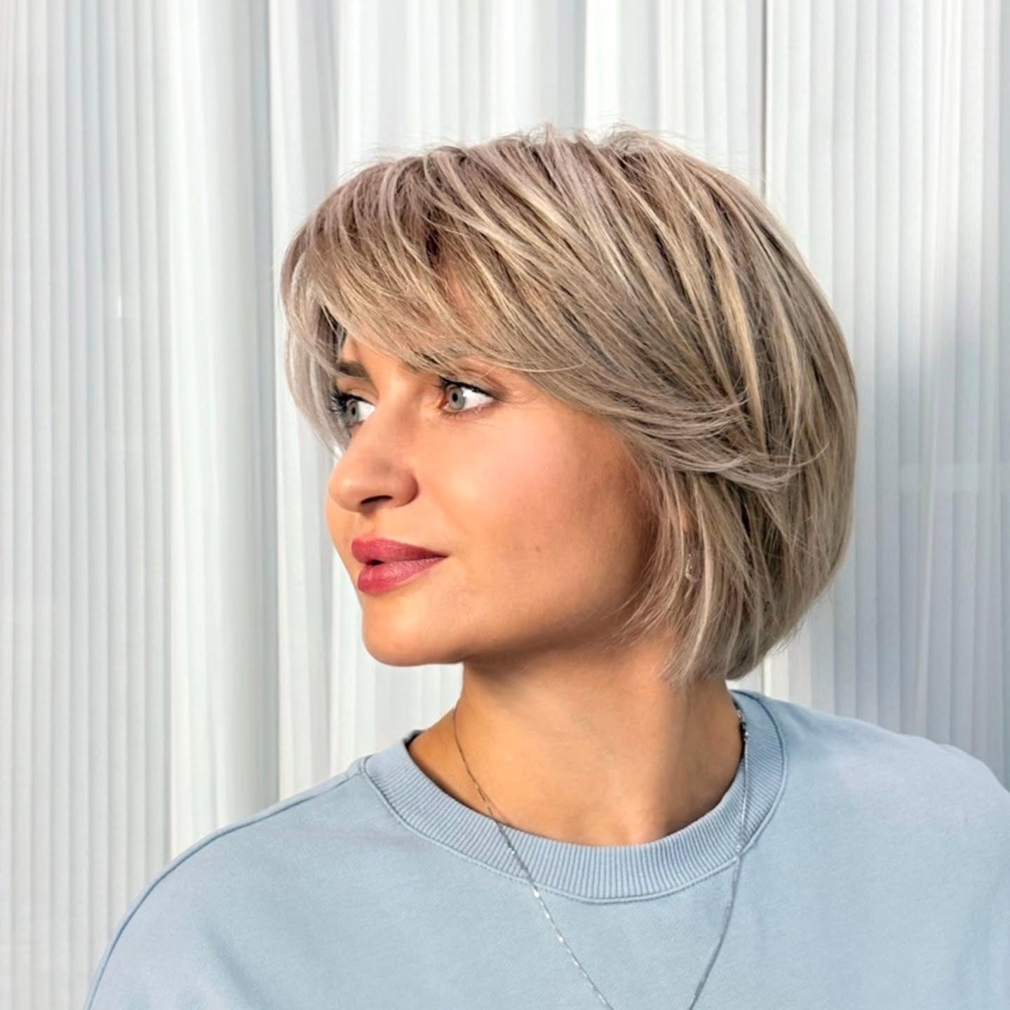 Chic Silver Shag with Feathered Layers