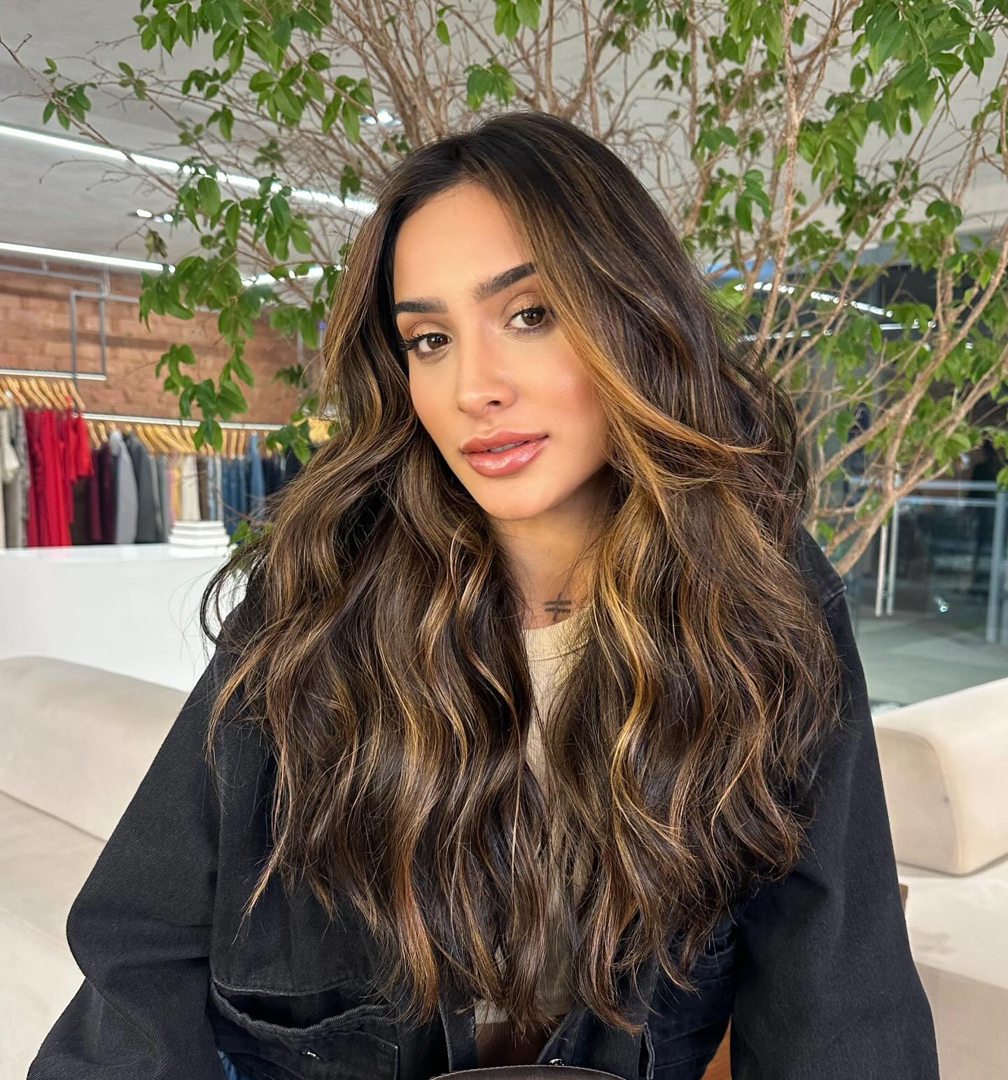 Deep-Walnut-Waves-with-Sunkissed-Highlights