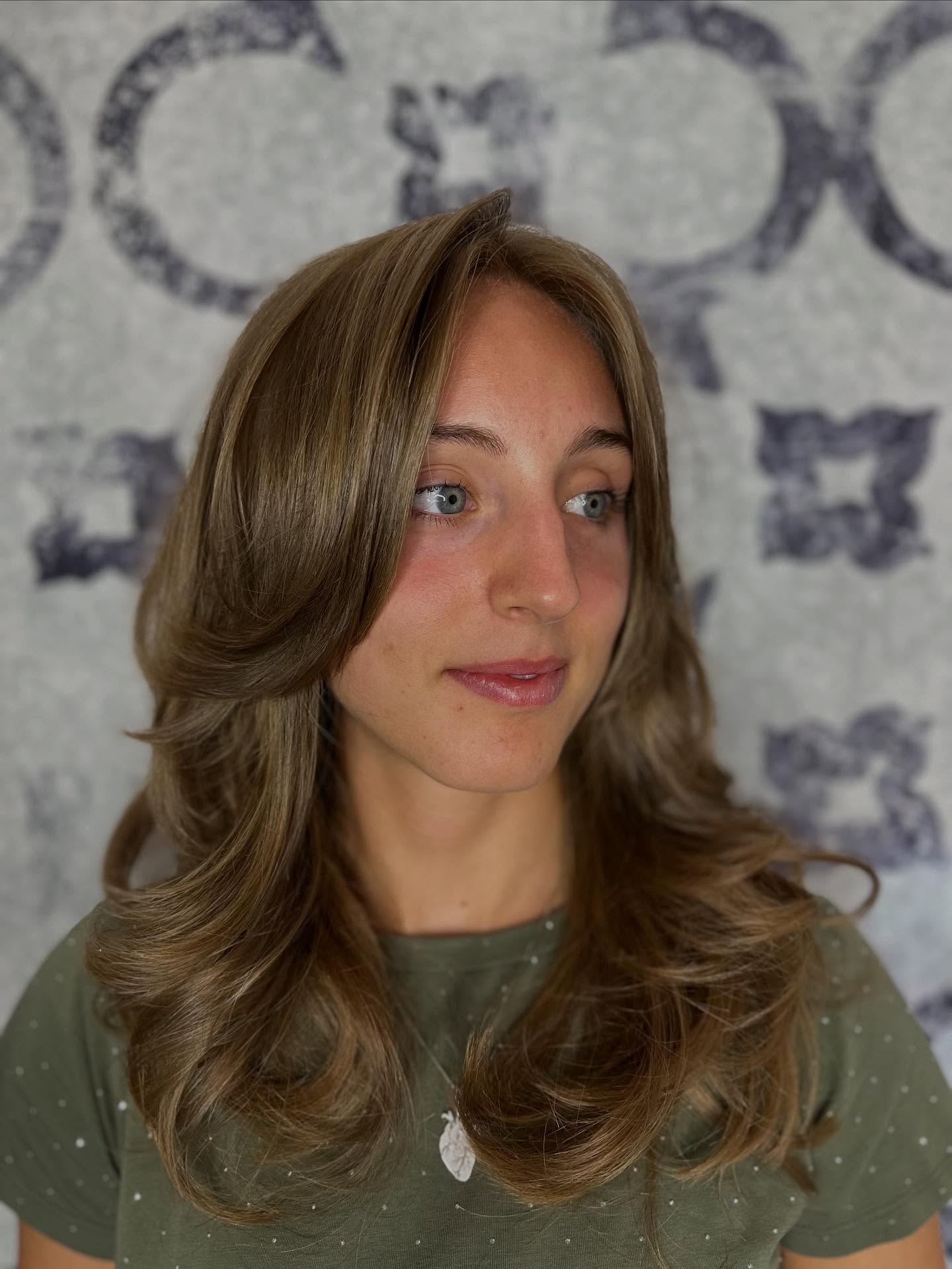 Voluminous Soft Caramel Waves