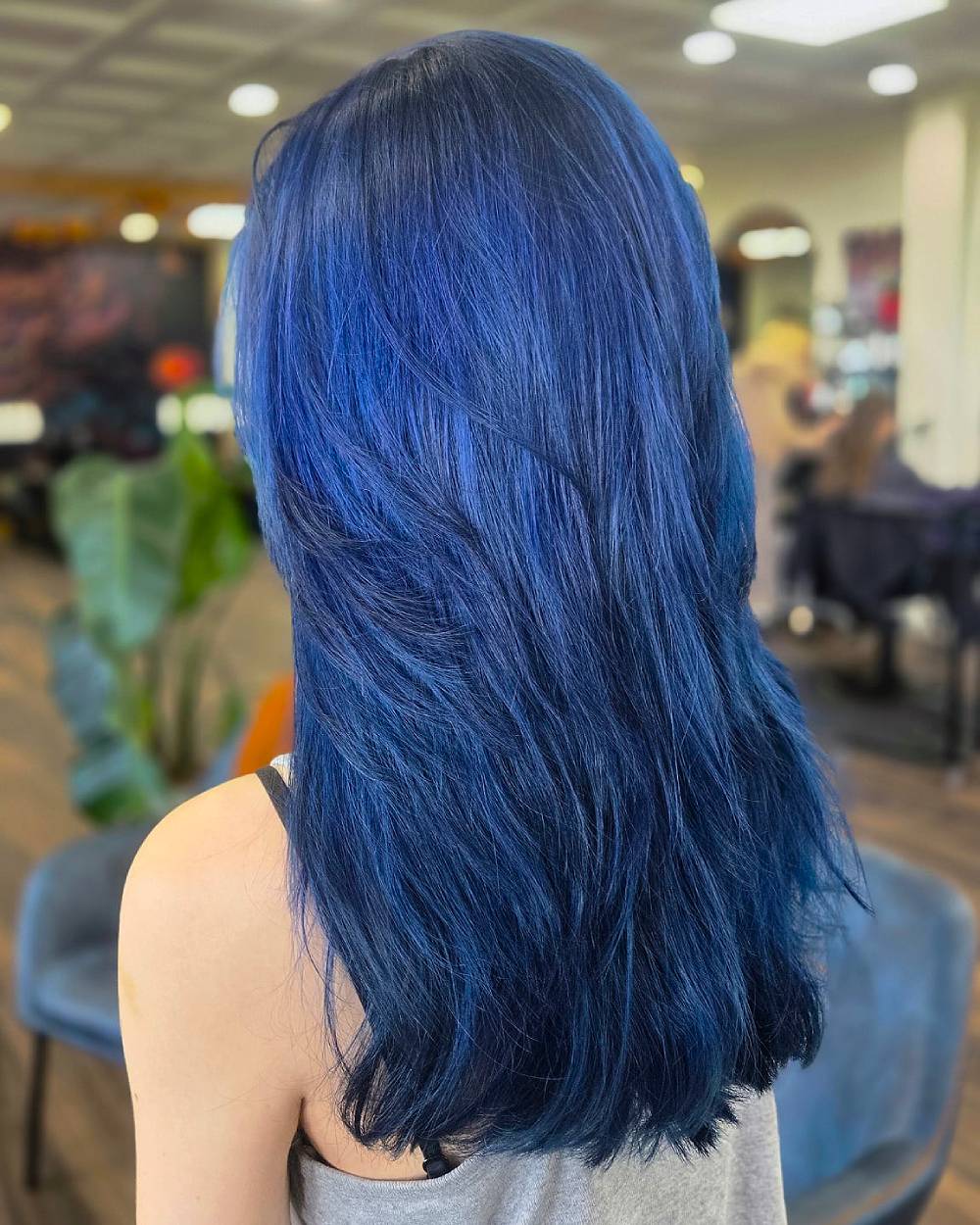 Bold Long Waves in Electric Blue