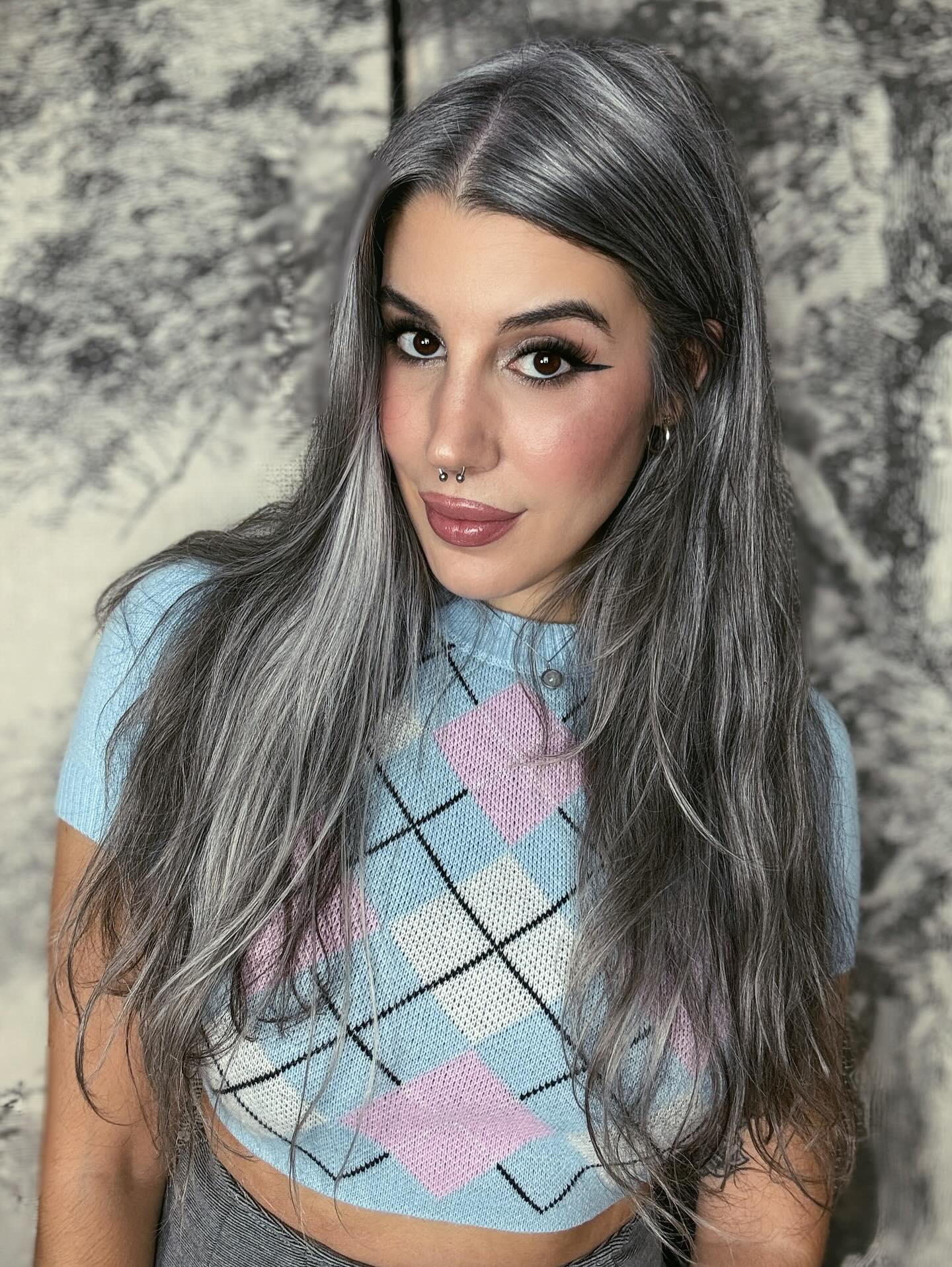 Silver-Smoke Smooth Layered Cut