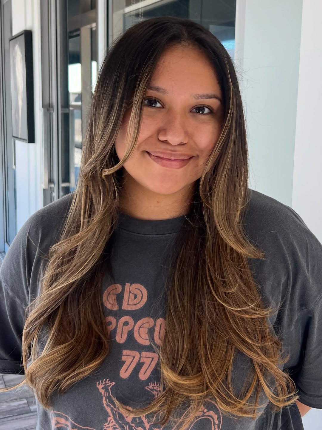 Effortless Toffee-Toned Waves with Seamless Layers