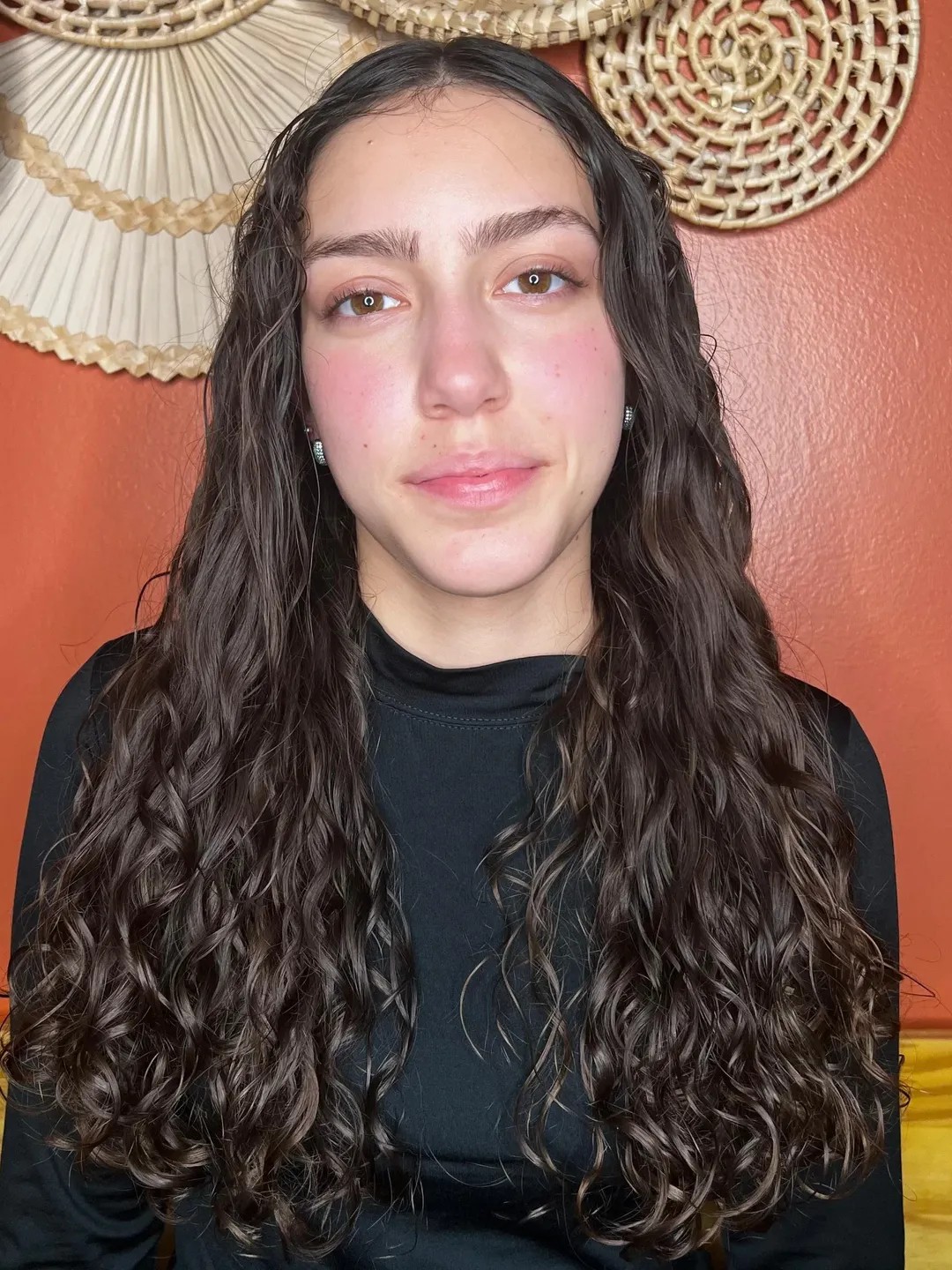 Natural Chestnut Waves with Seamless Layers