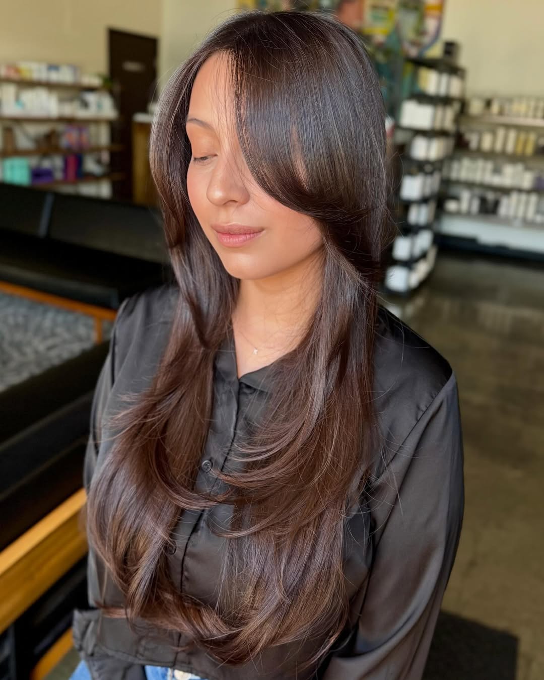 Seamless Chestnut Blends with Subtle Layering