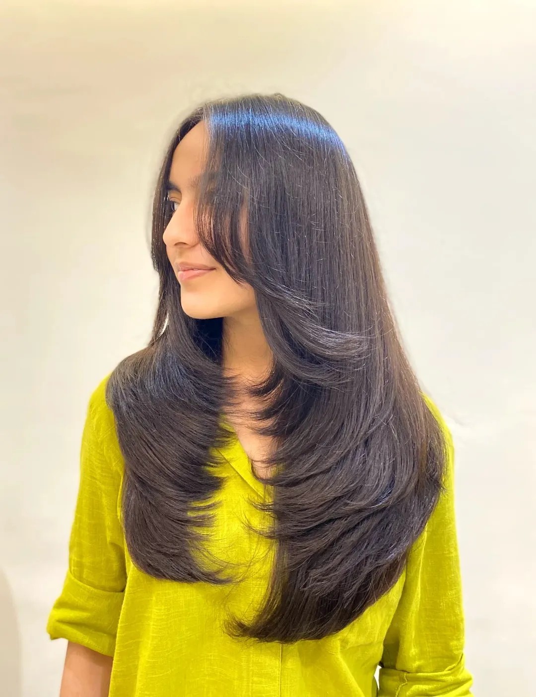 Sleek Chestnut Cascade with Gentle Flares