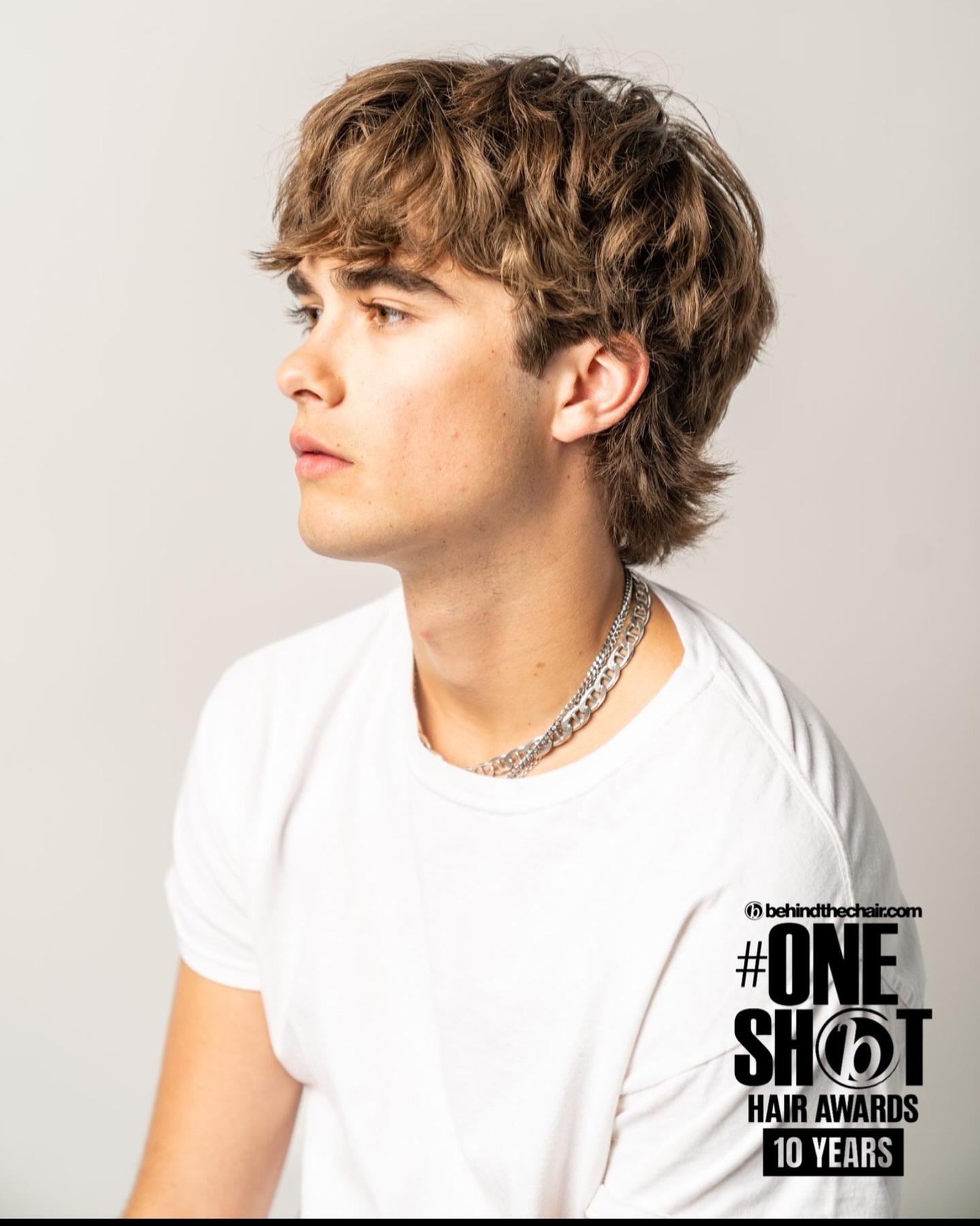 Lässig gestufter Look mit natürlichen Highlights