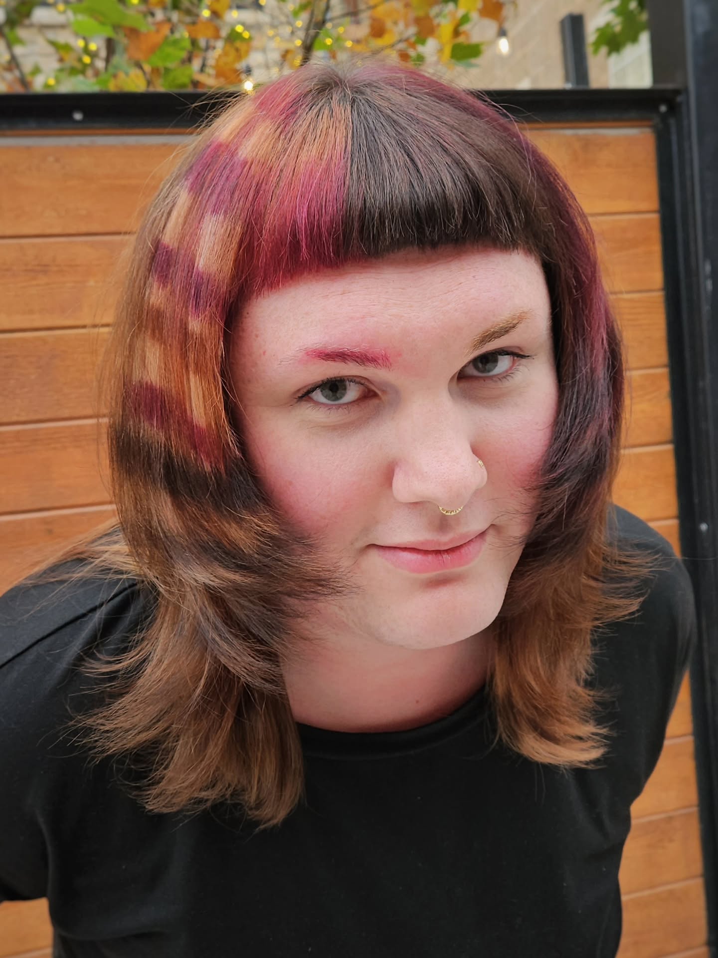 Franja vibrante em dois tons com ondas texturizadas