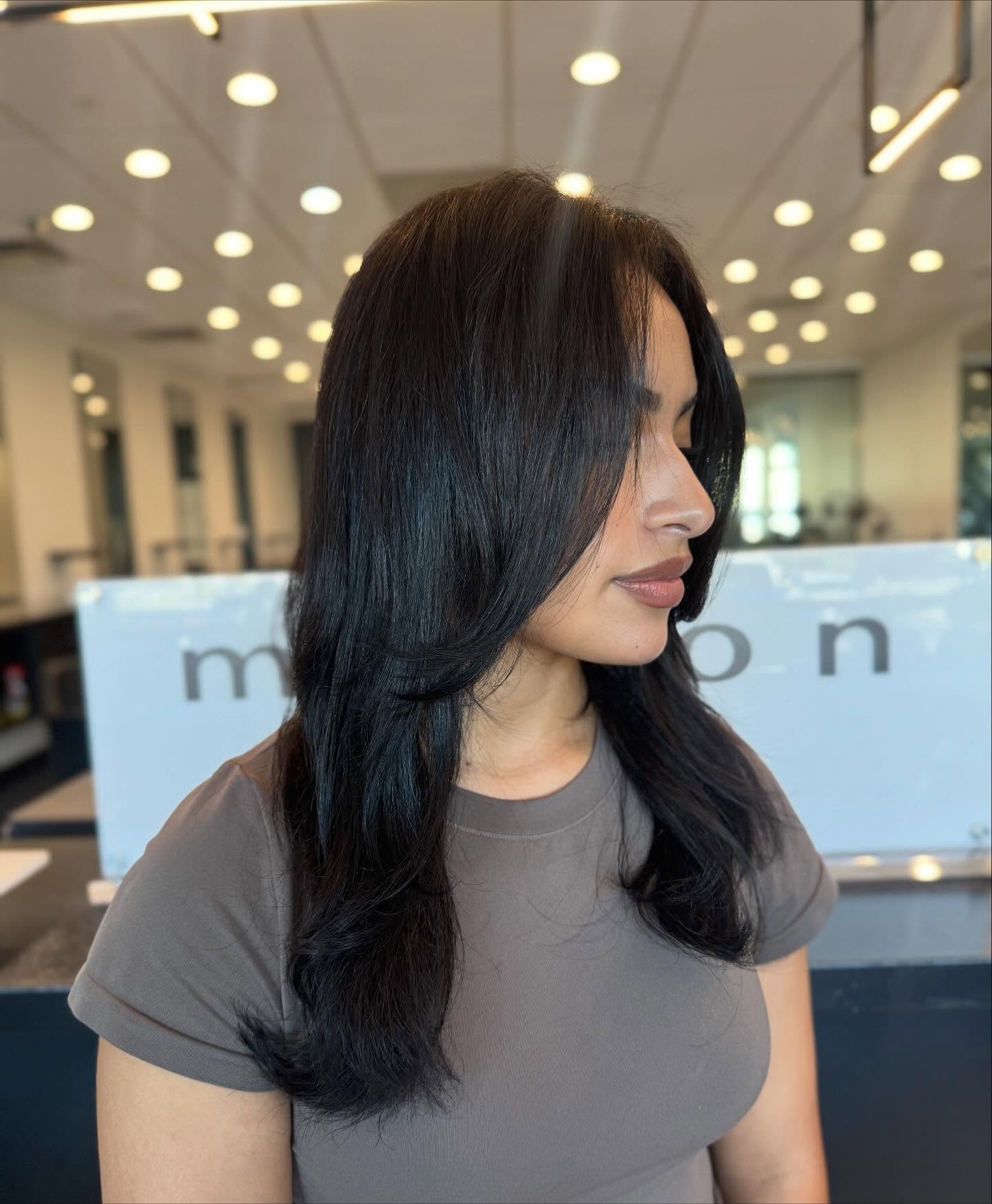 Midnight-Blue-Sleek-Cut-with-Soft-Curls