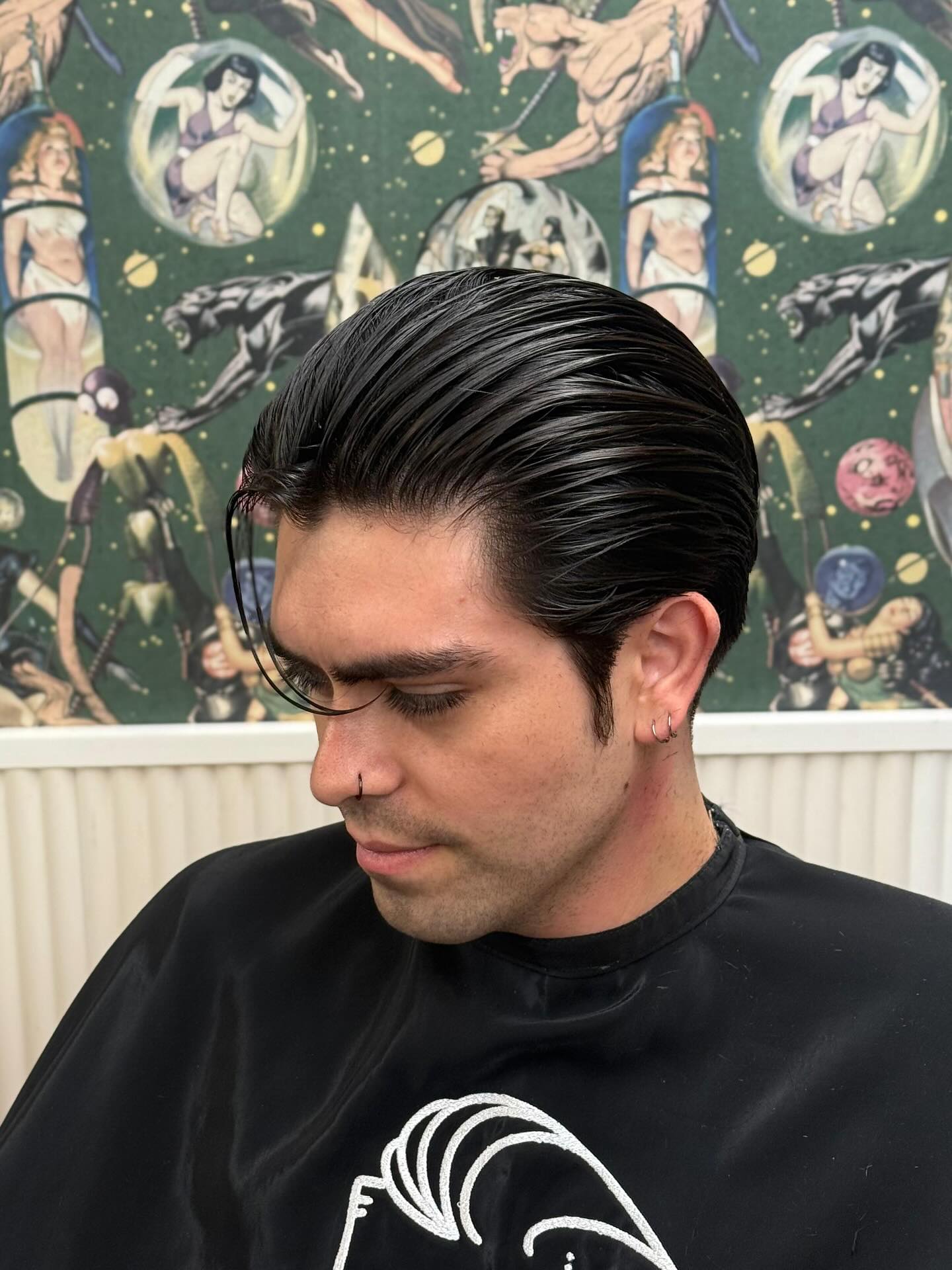 Sculpted Precision Wet-Look Slick Back