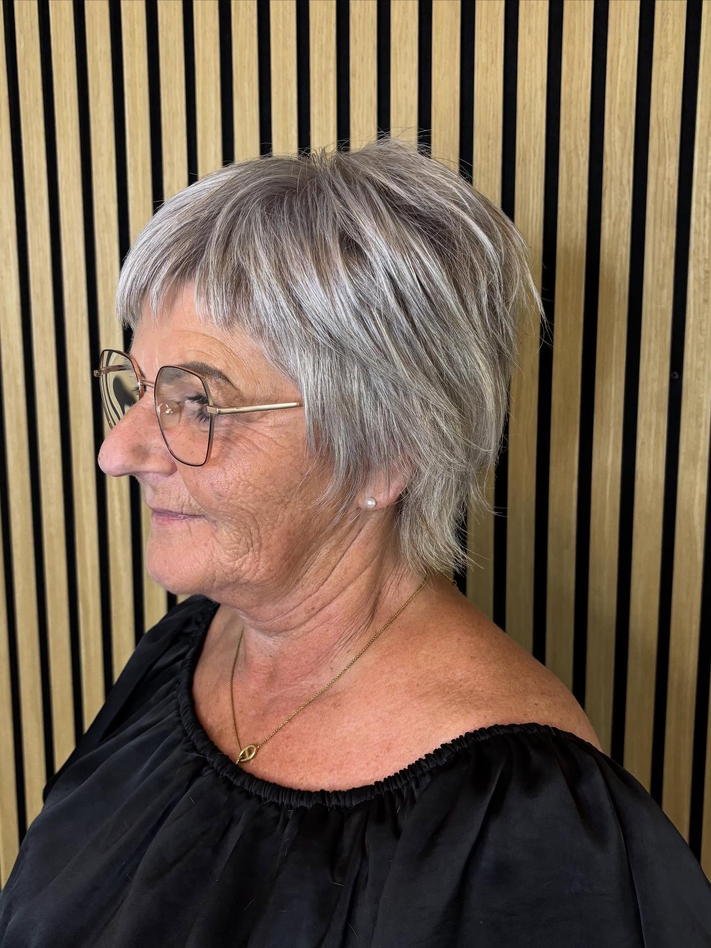 Silver Sophisticate Short Textured Cut