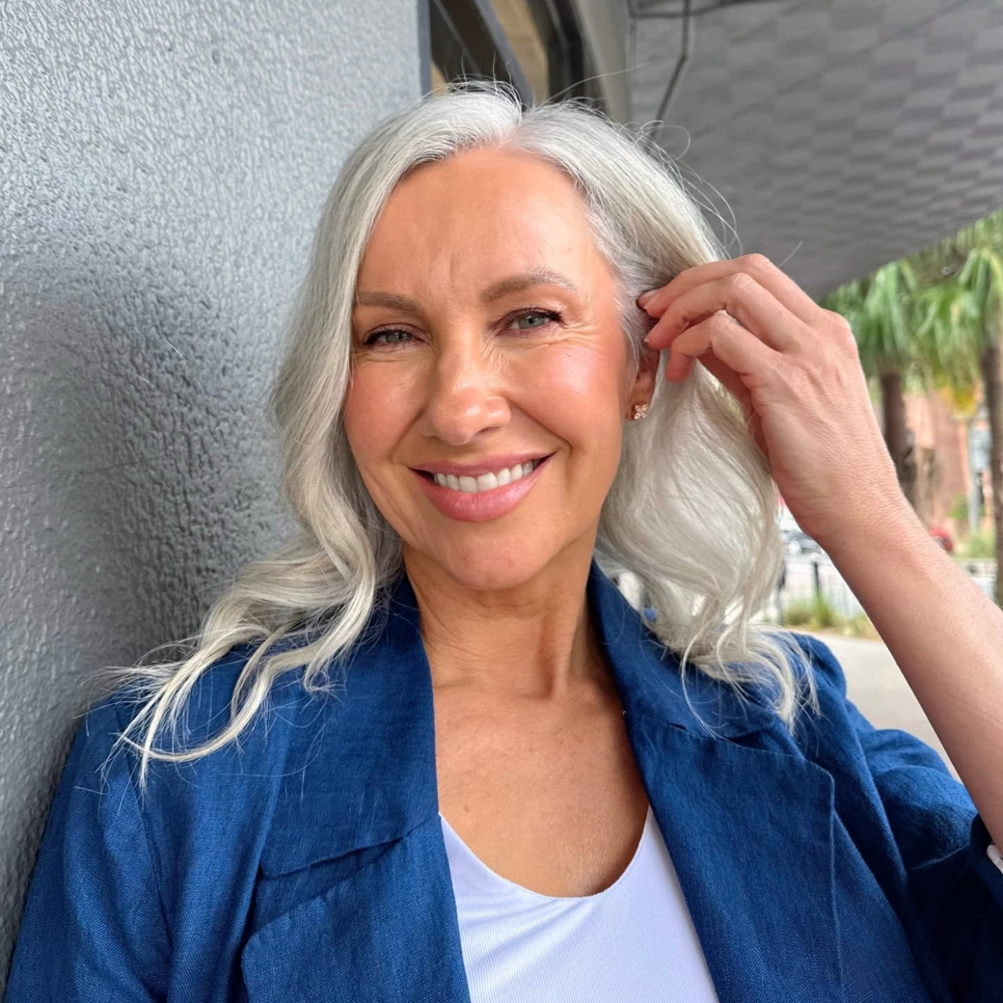 Silver Waves with Face-Framing Layers