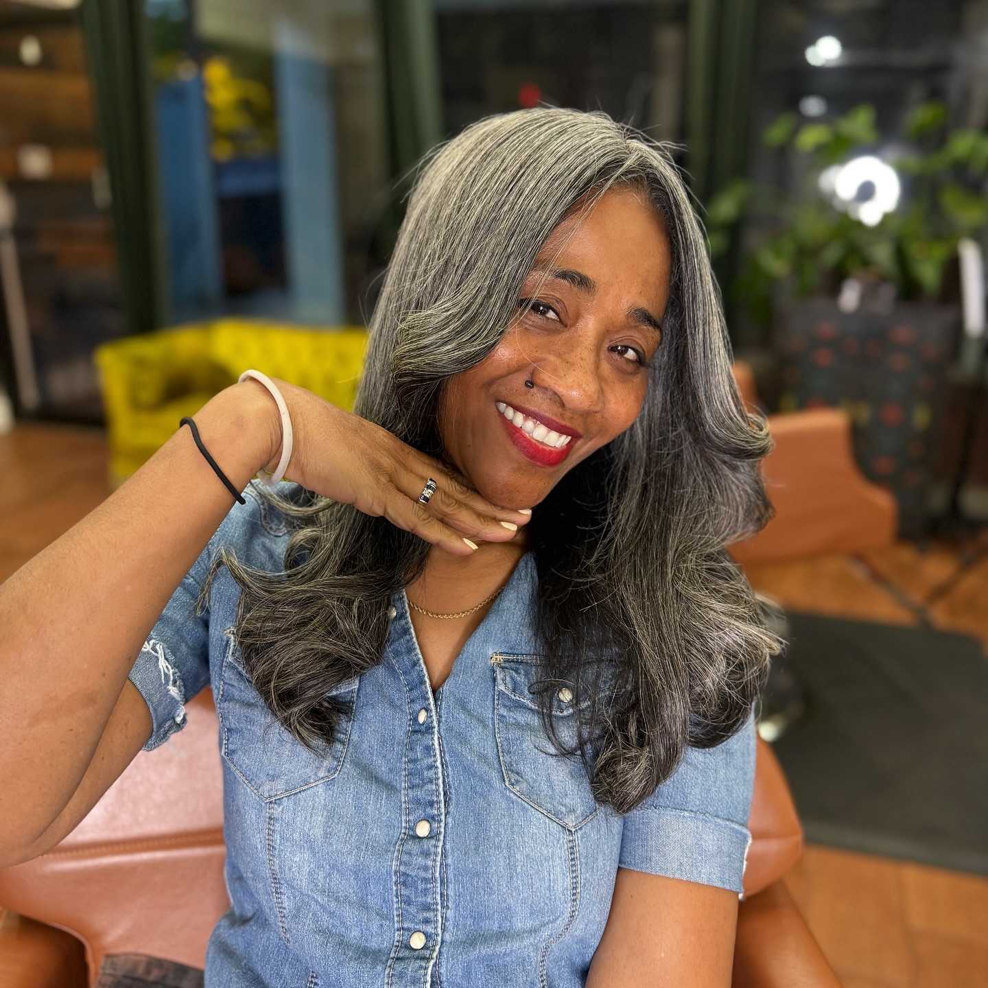 Subtle-Silver Waves with Mid-Length Sophistication