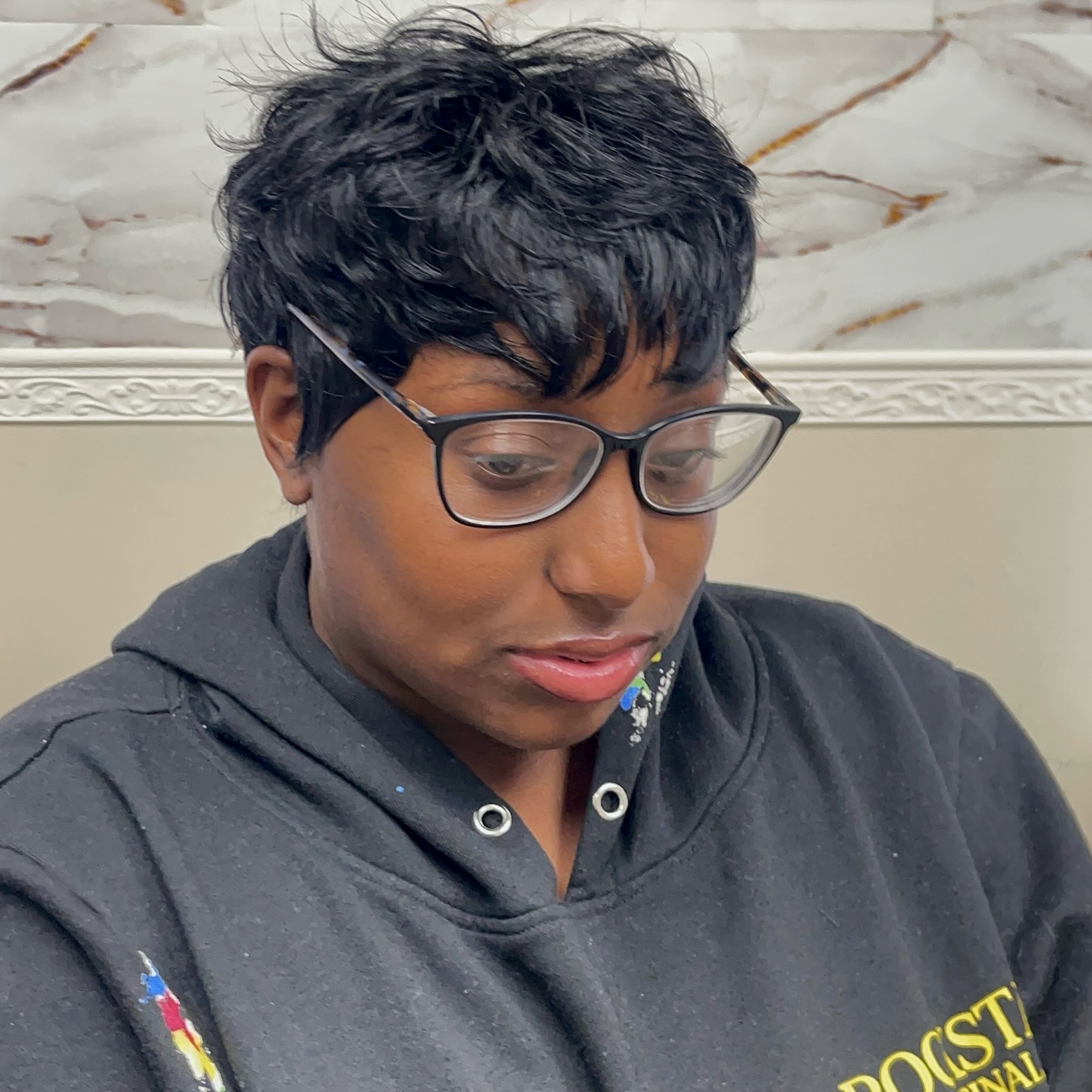 Casual Black Tousled Pixie with Natural Texture