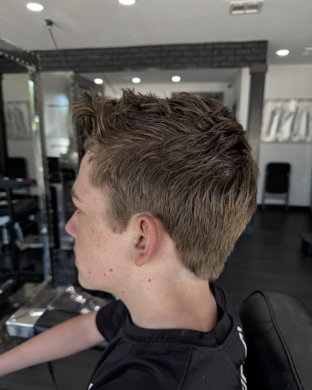 Dynamic Textured Top with Tapered Sides