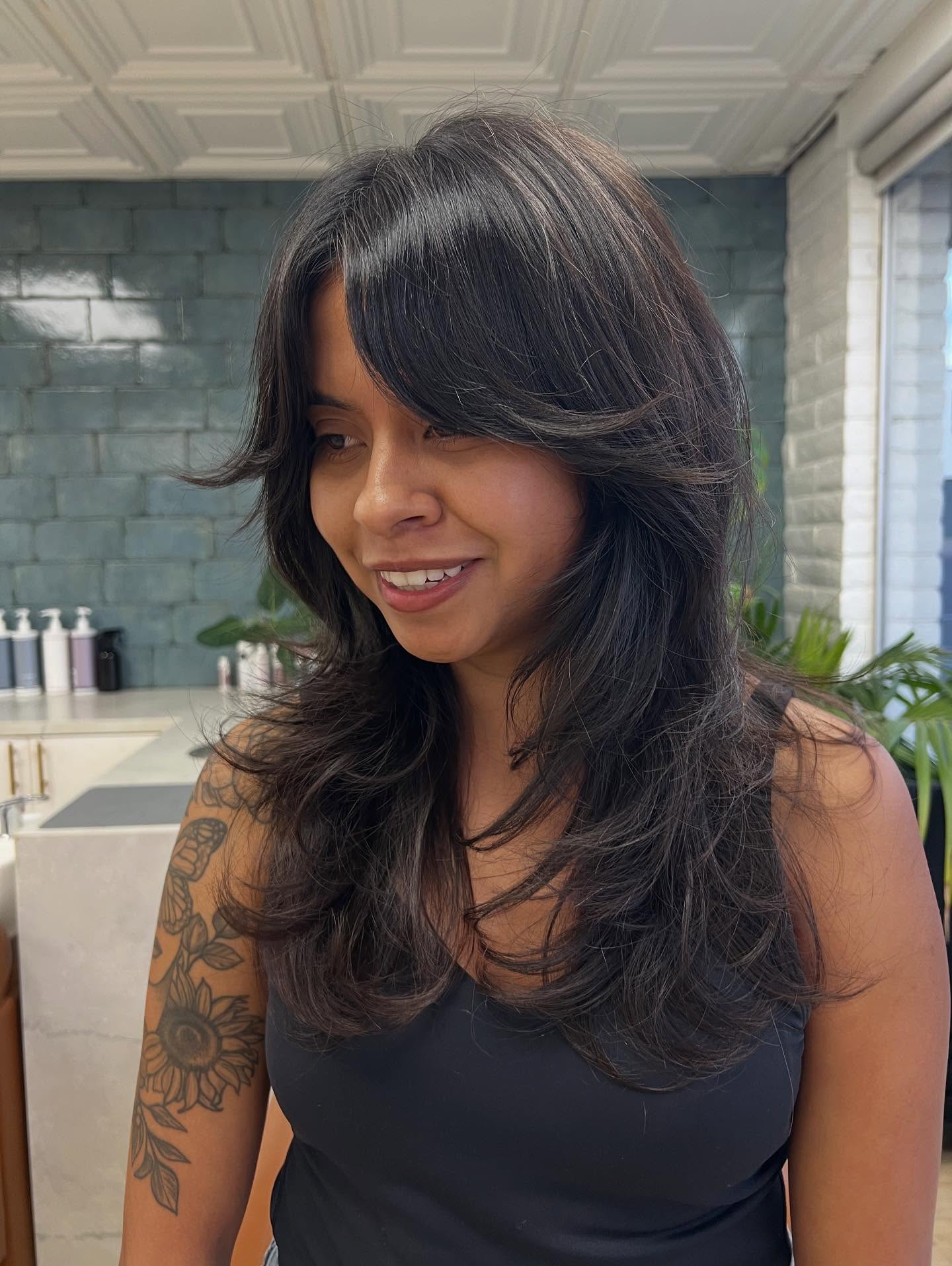 Flowing Layers With Natural Waves