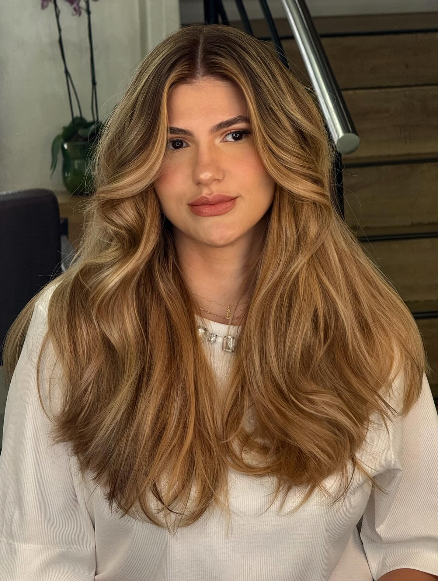 Rich Autumnal Golden Flow with Soft Textured Ends