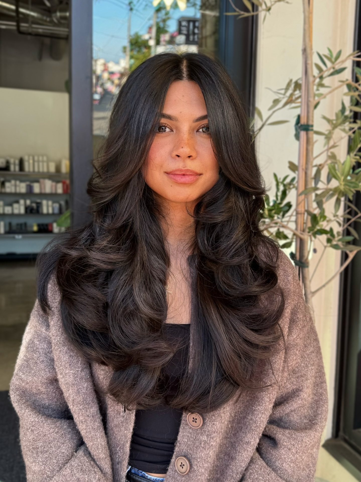 Rich Espresso Waves with Face-Framing Layers