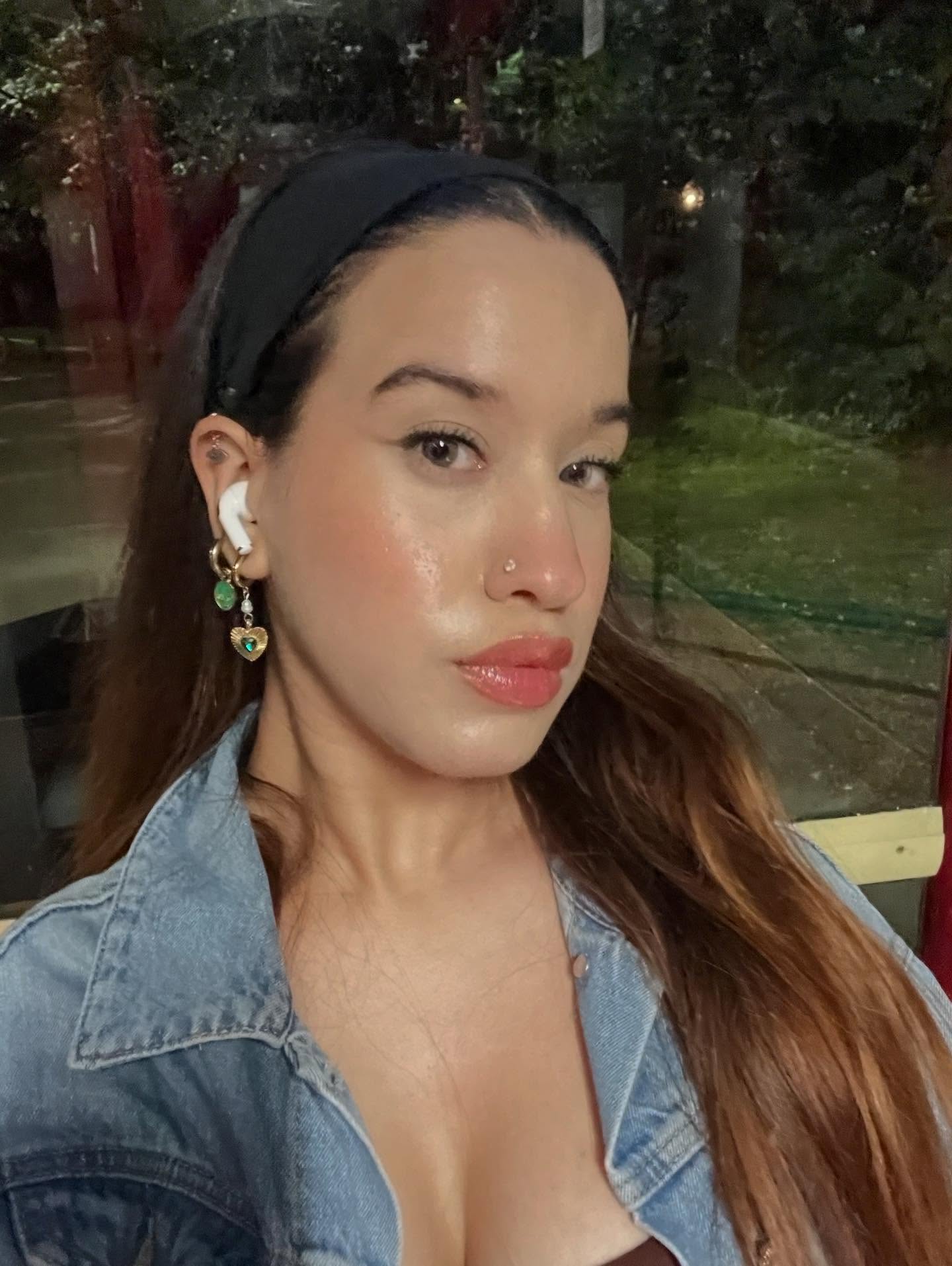 Sleek Long Chestnut Tresses with Velvet Hairband