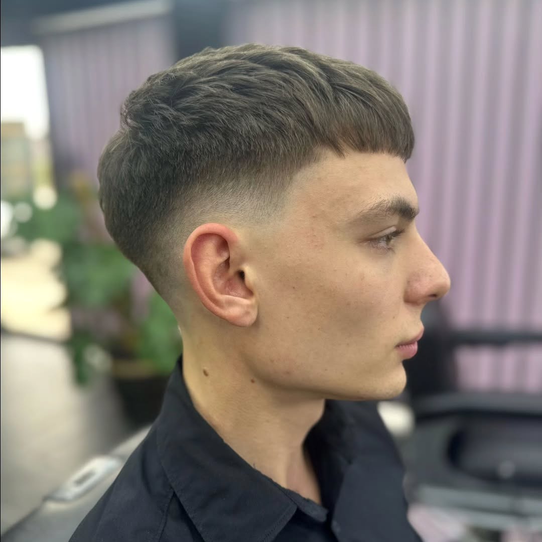 Structured Crop with Tapered Blending