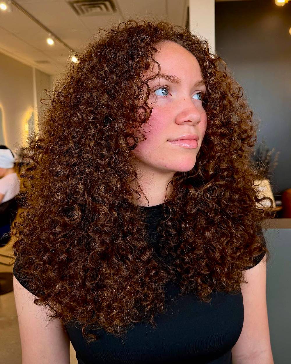 Textured Curly Layers with Soft Volume