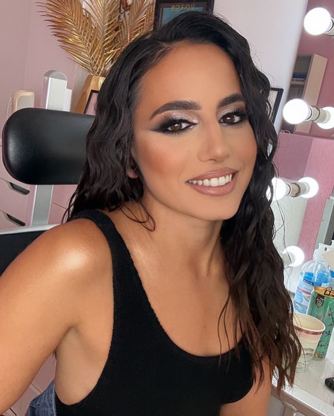 Effortlessly Tousled Brunette Waves