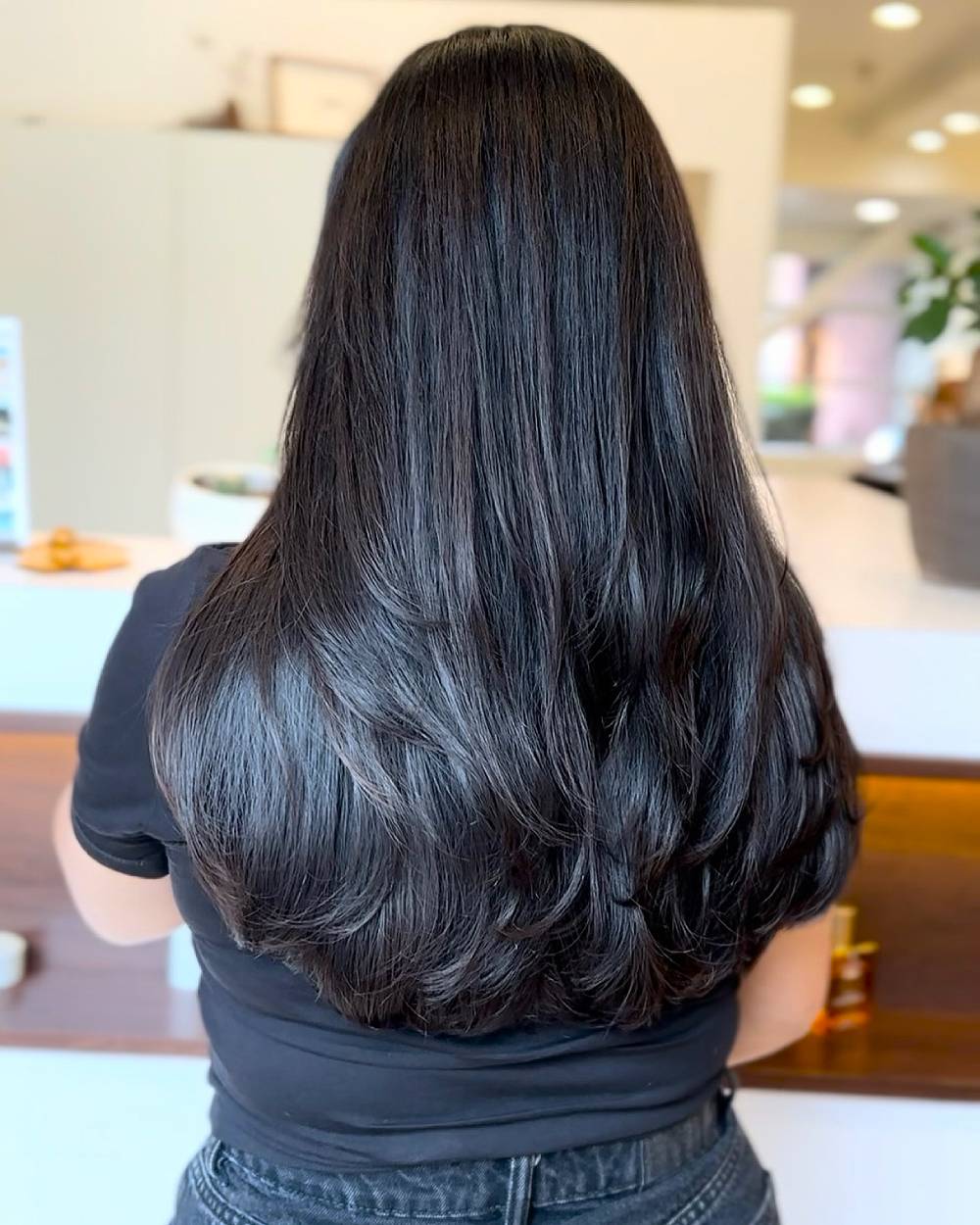 Long Layered Cut with Soft Waves