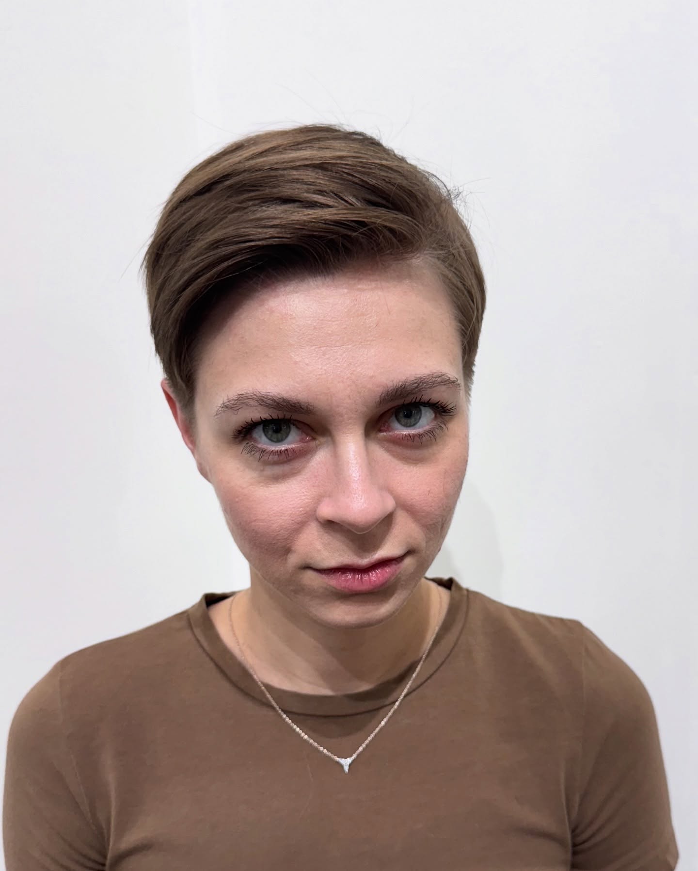 Polished Deep-Side-Parted Pixie Cut