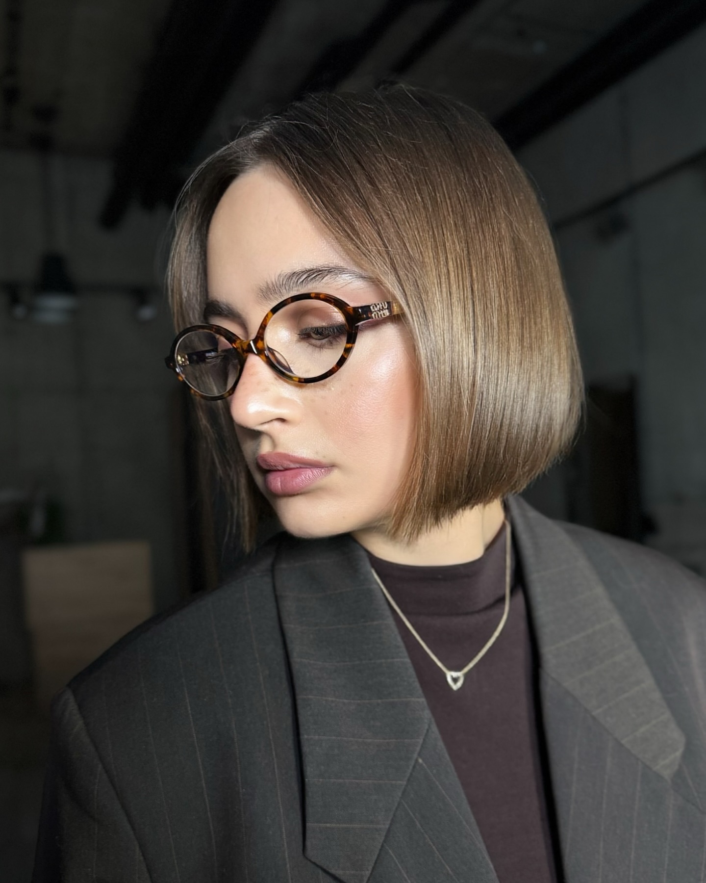 Sleek Ash Blonde Bob with Subtle Layers
