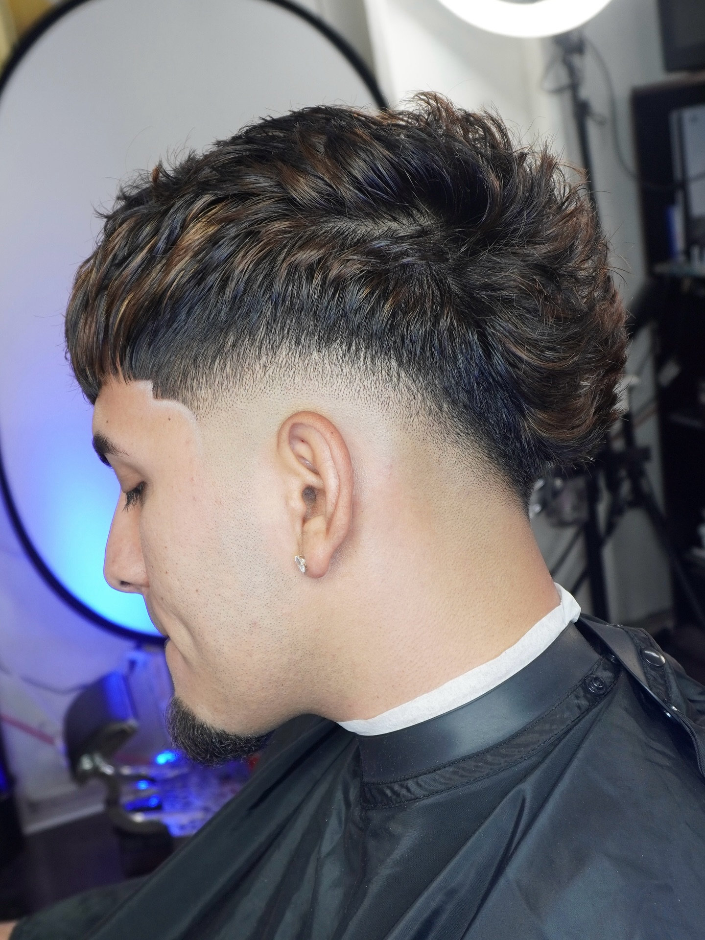 Crisply Textured Crop with Curved Lines and Highlights