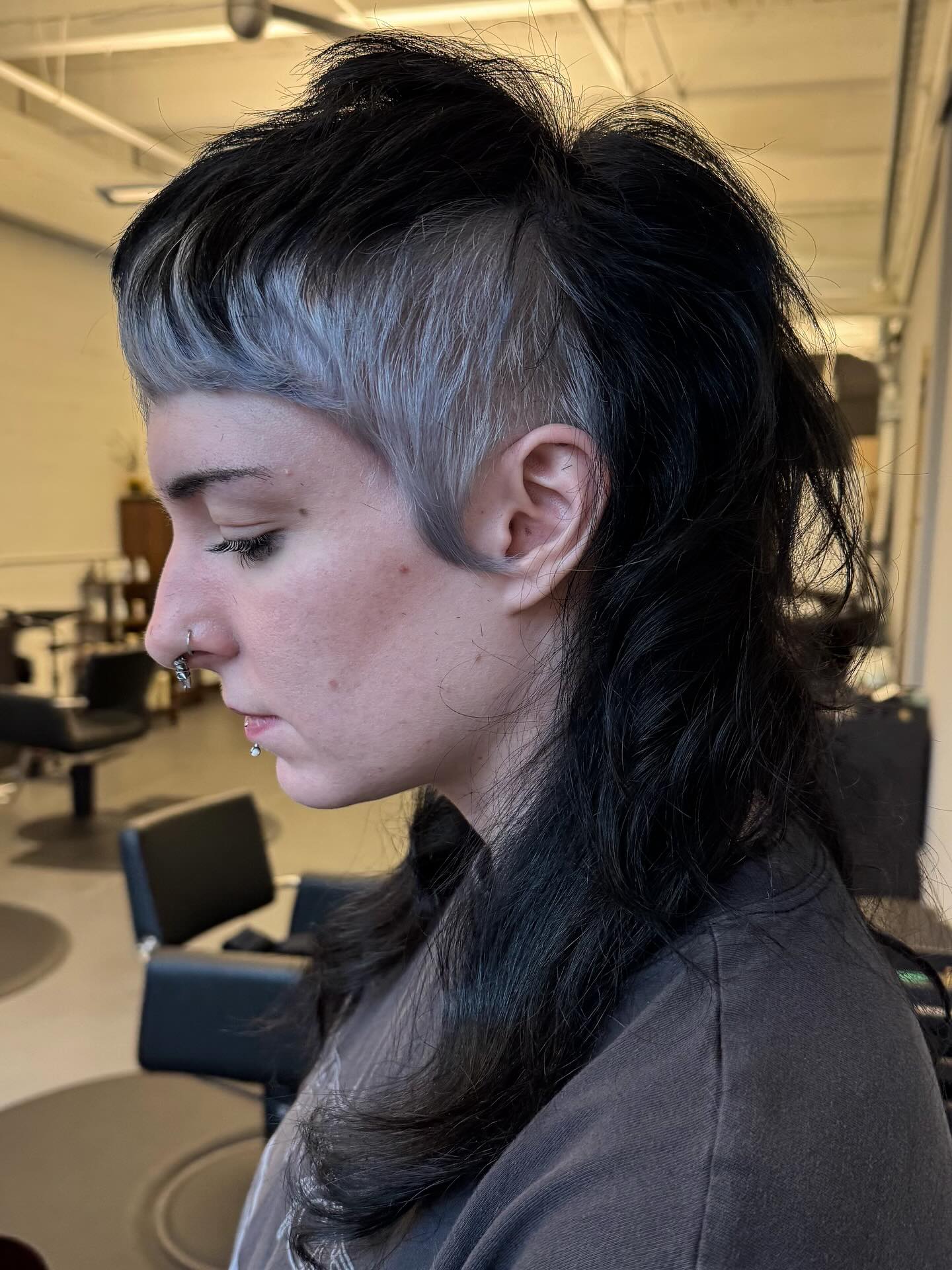 Silver-Rooted-Tousled-Ponytail-with-Side-Shave