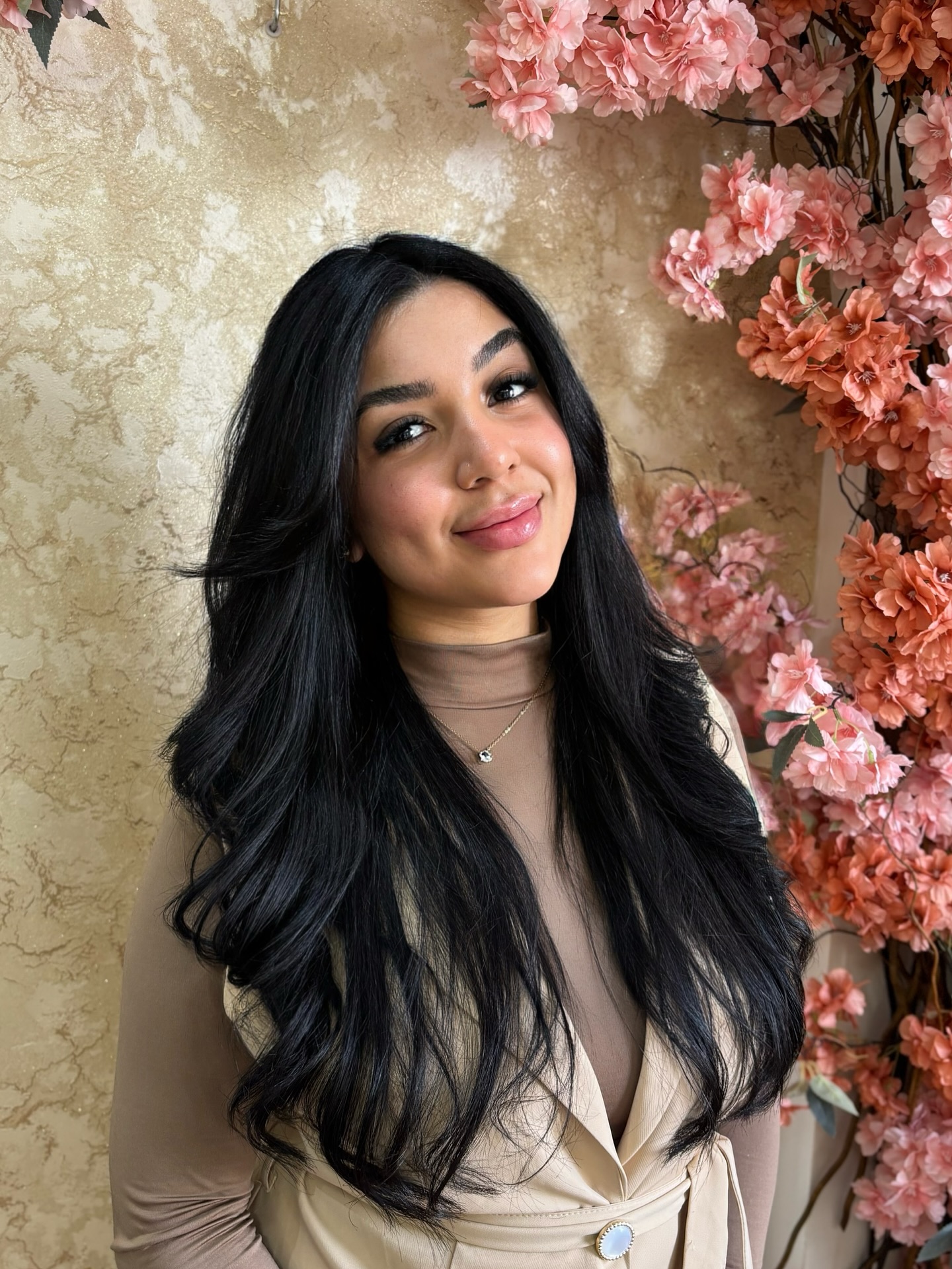 Deep-Black Cascading Waves with Mid-Part