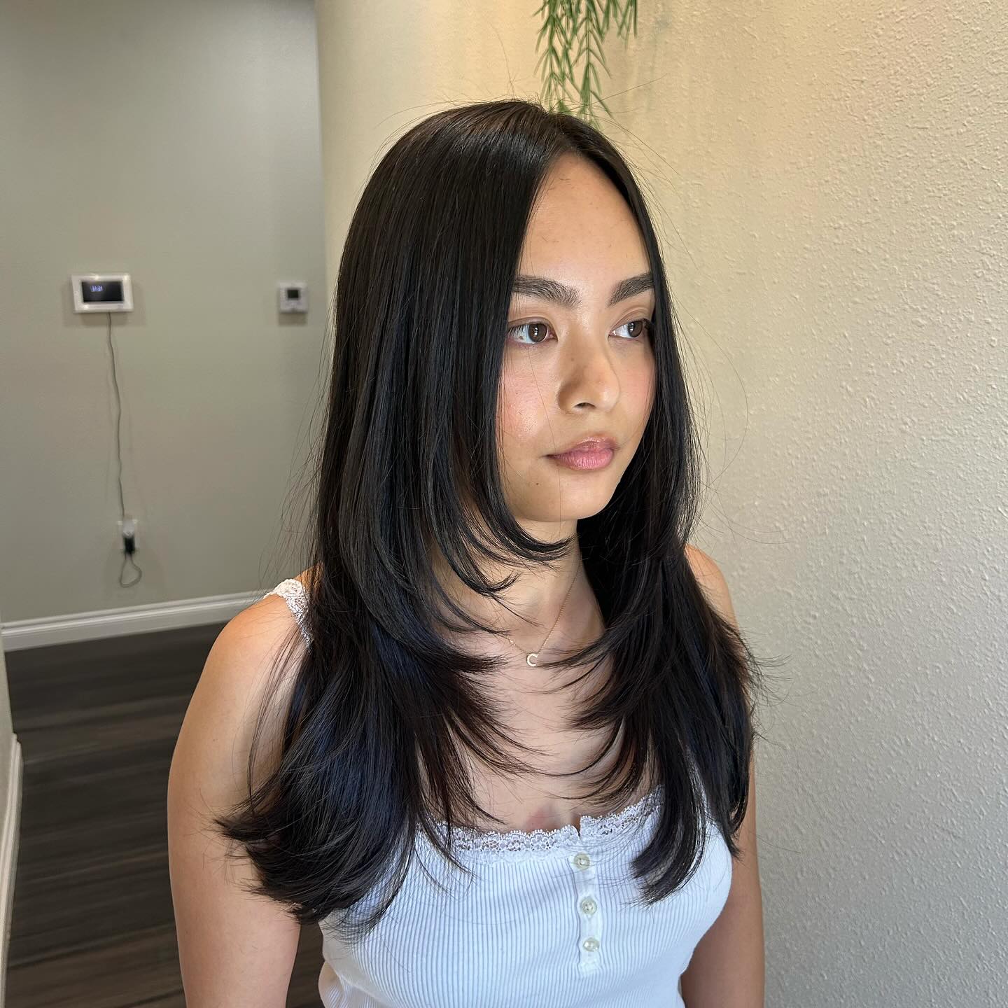 Dynamic Raven Black Voluminous Layers