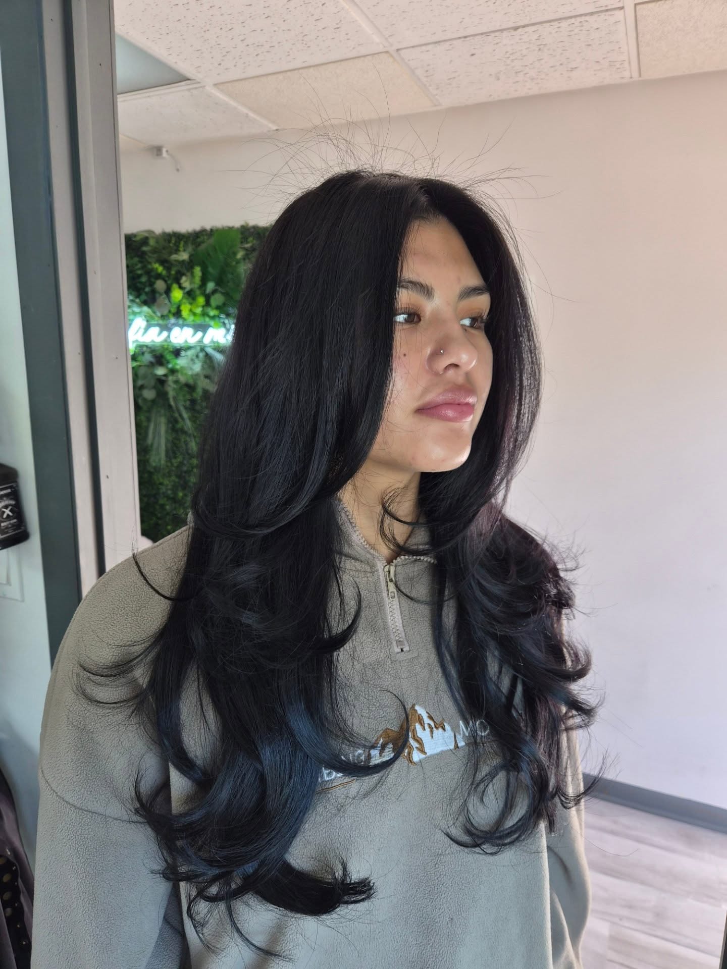 Deep Midnight Blue Waves with Subtle Layers