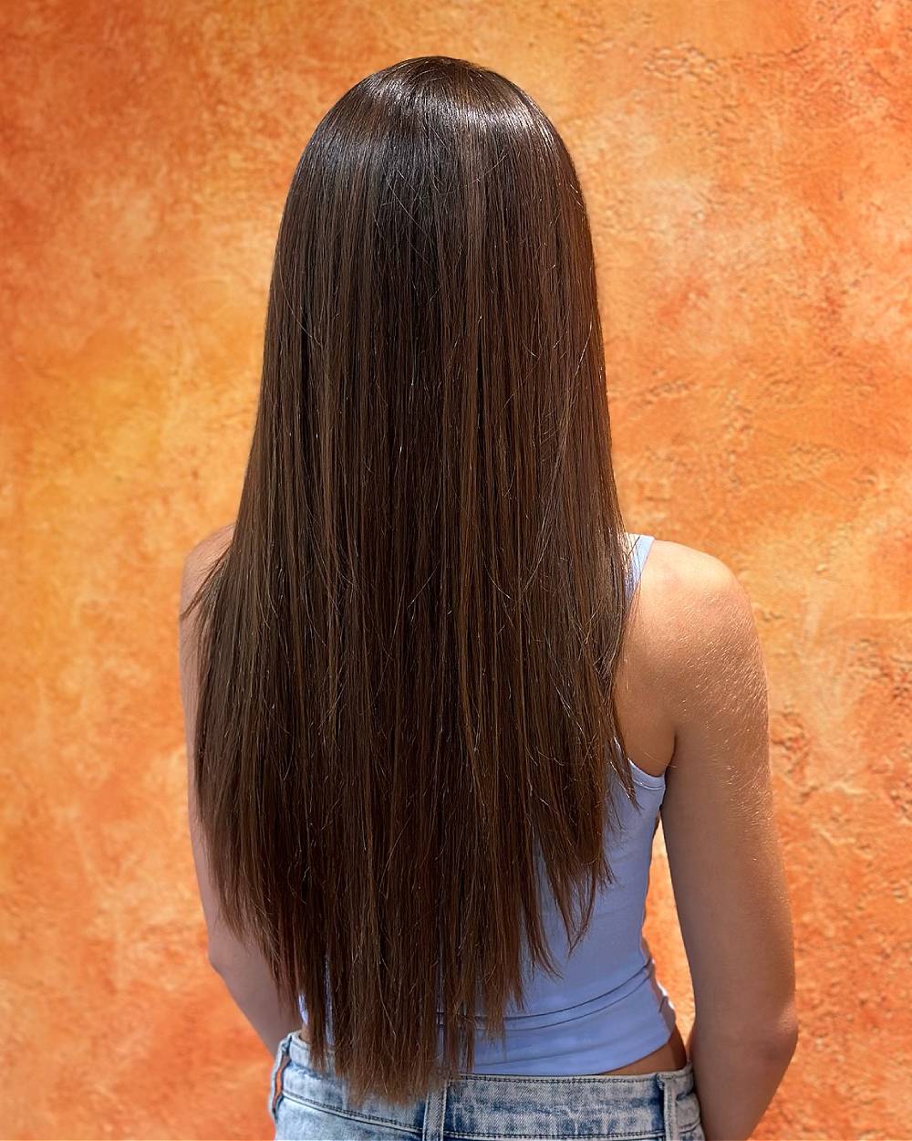 Glossy Long Straight Layers with Subtle Dimensional Highlights