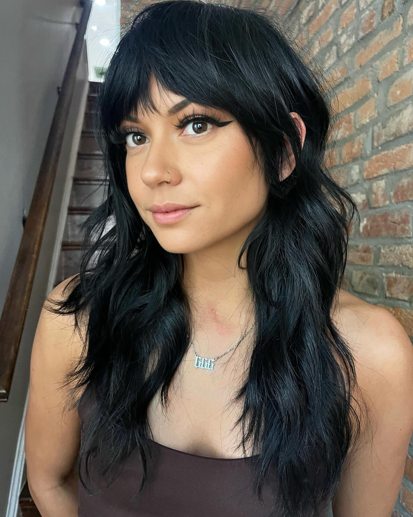 Bold Textured Wolfcut with Face-Framing Layers