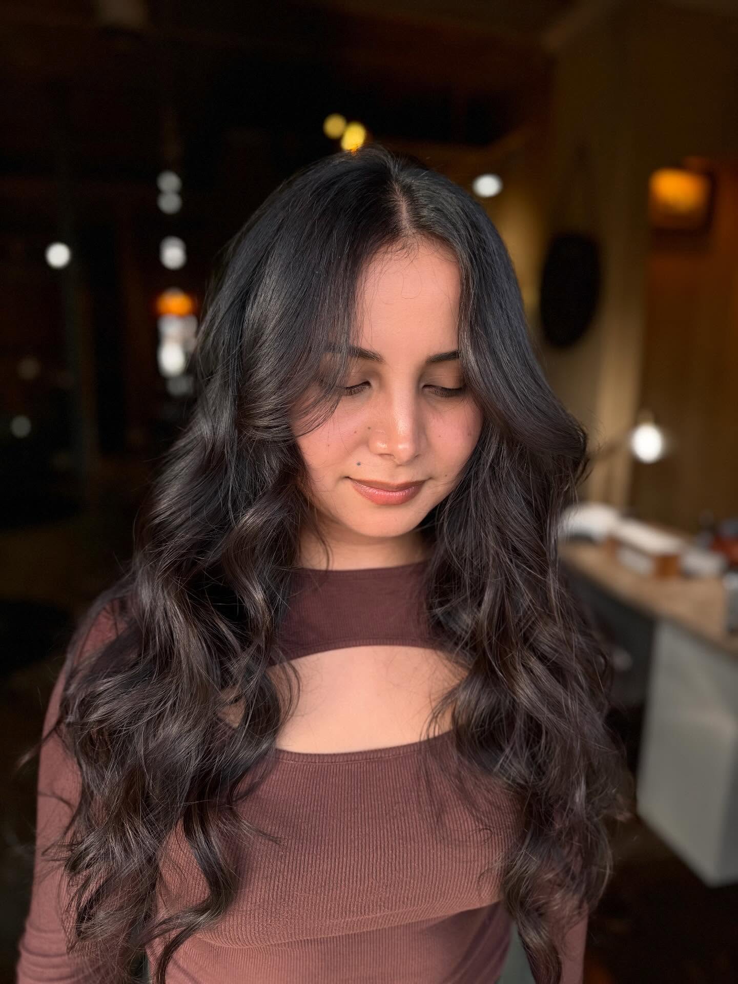 Deep Charcoal Waves with Textured Ends