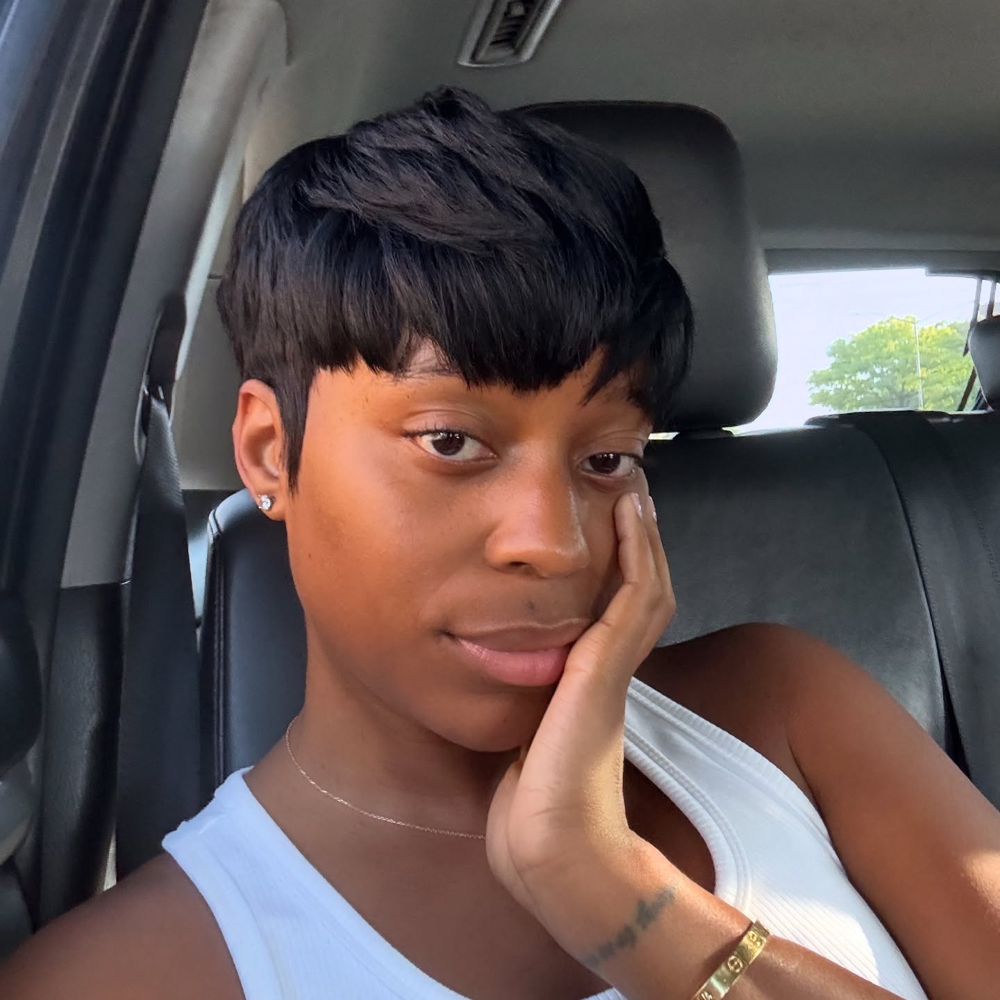 Sleek Ebony Pixie with Defined Edges