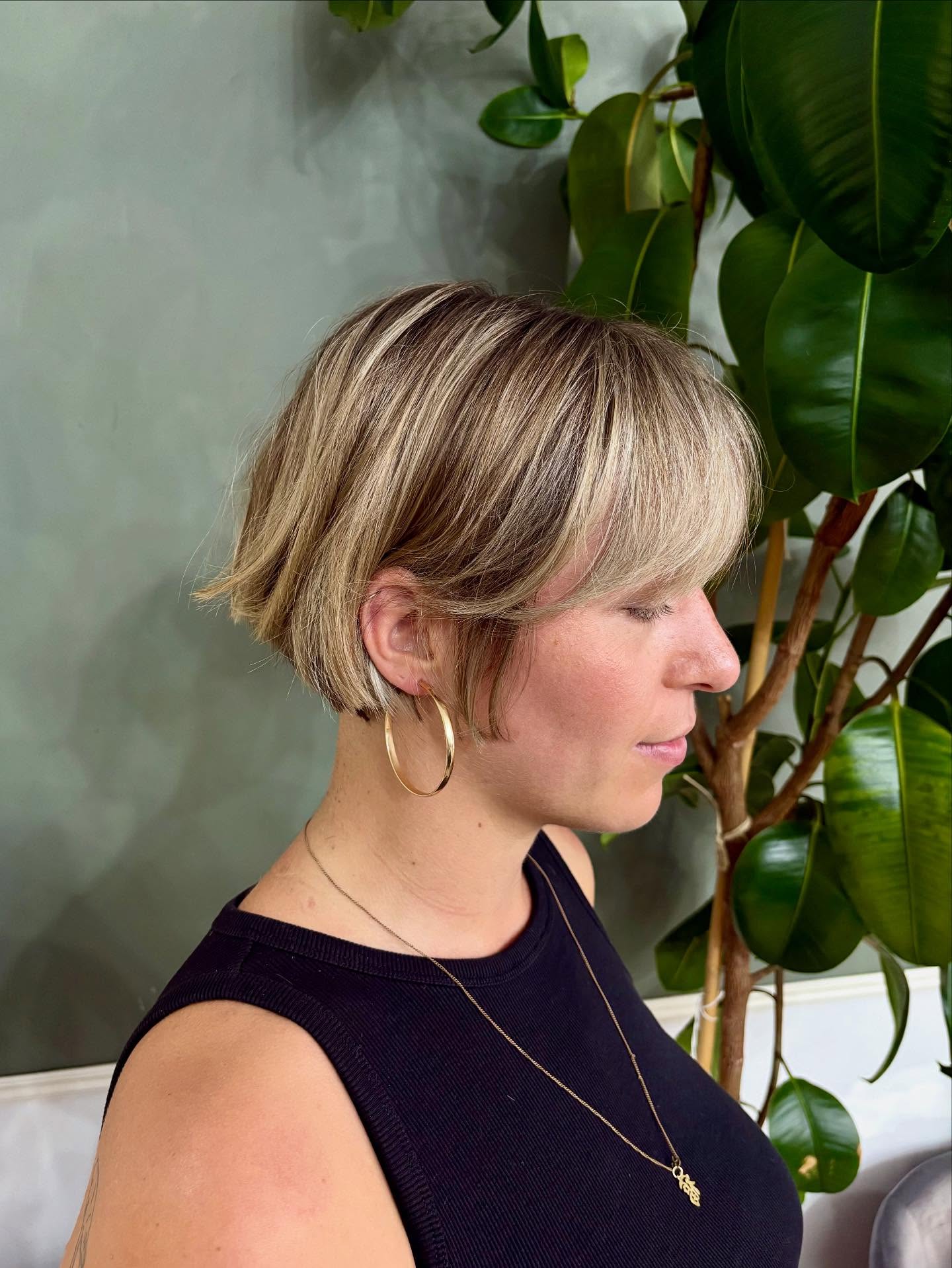 Chic Blonde Micro Bob with Soft Textured Layers