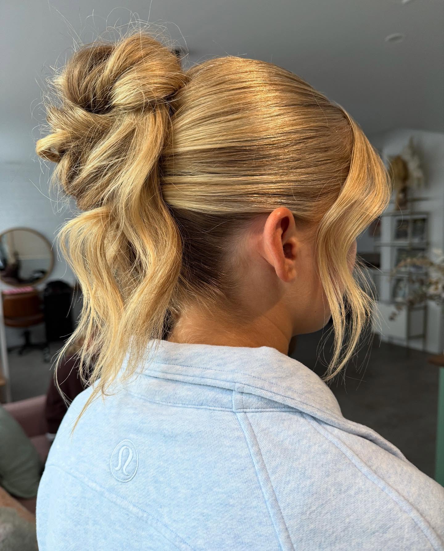 Golden Spiral Upstyle with Soft Waves